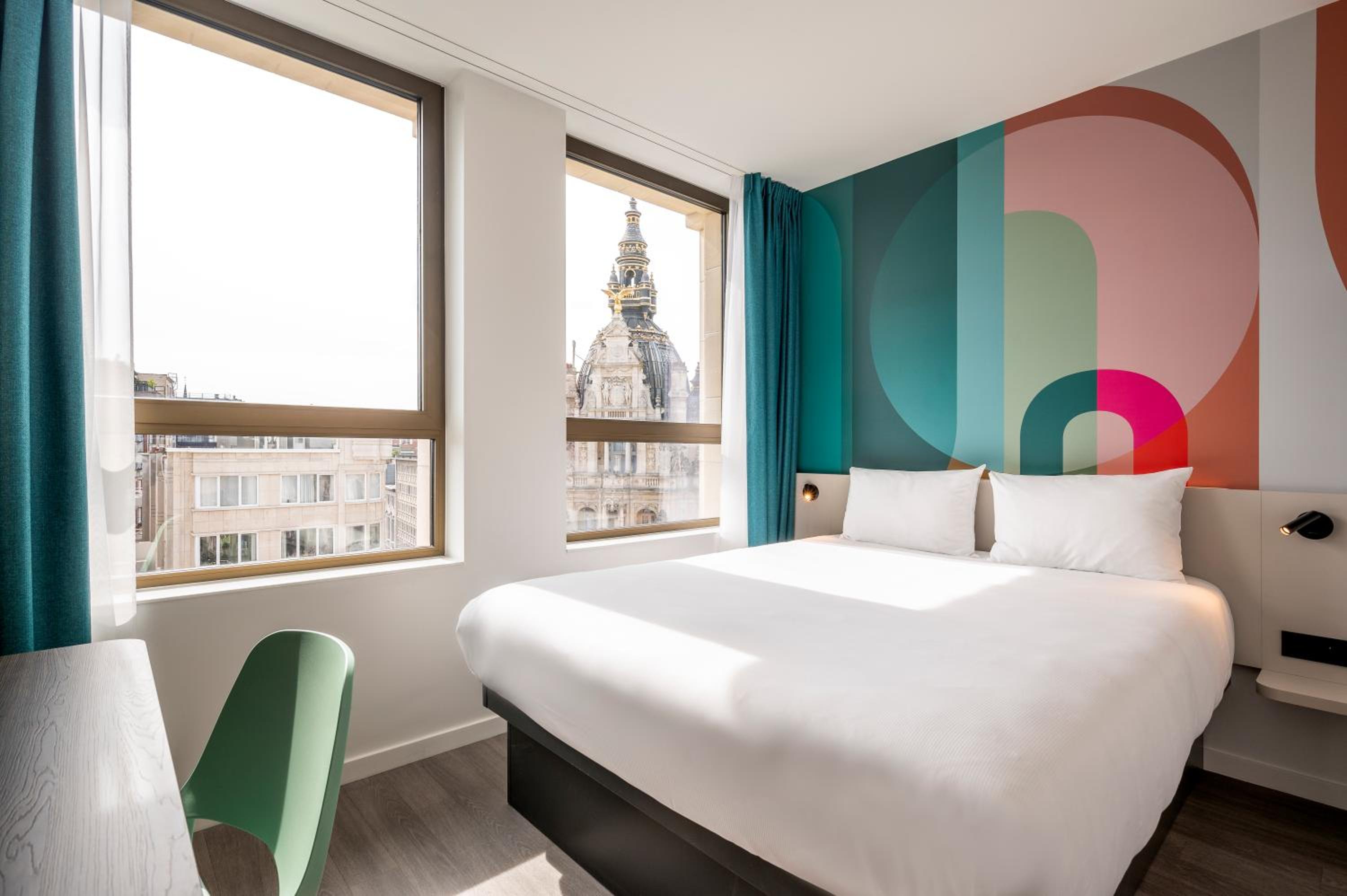 Standard Double Room - Photo 10
