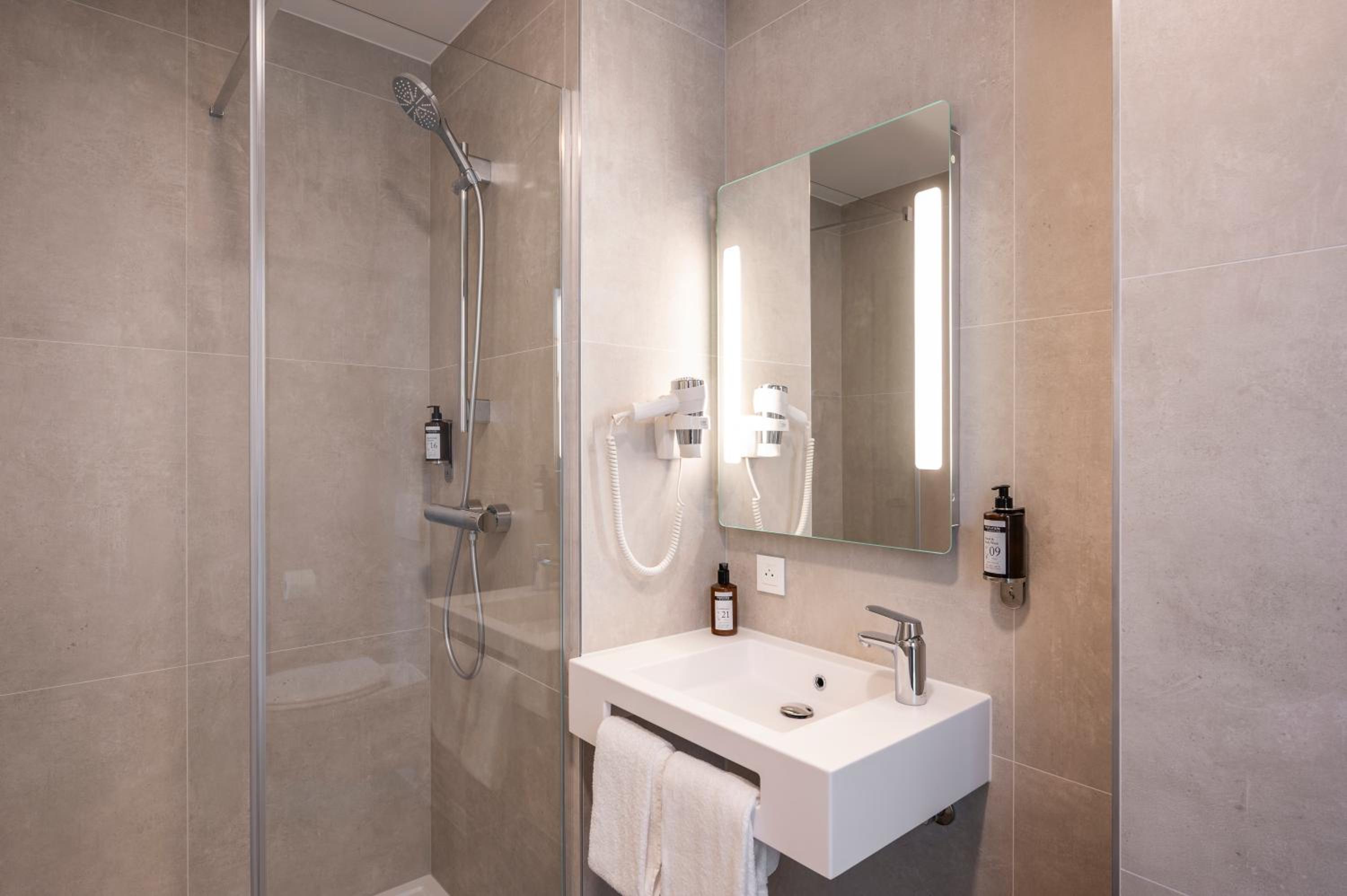 Superior Double Room - Photo 14