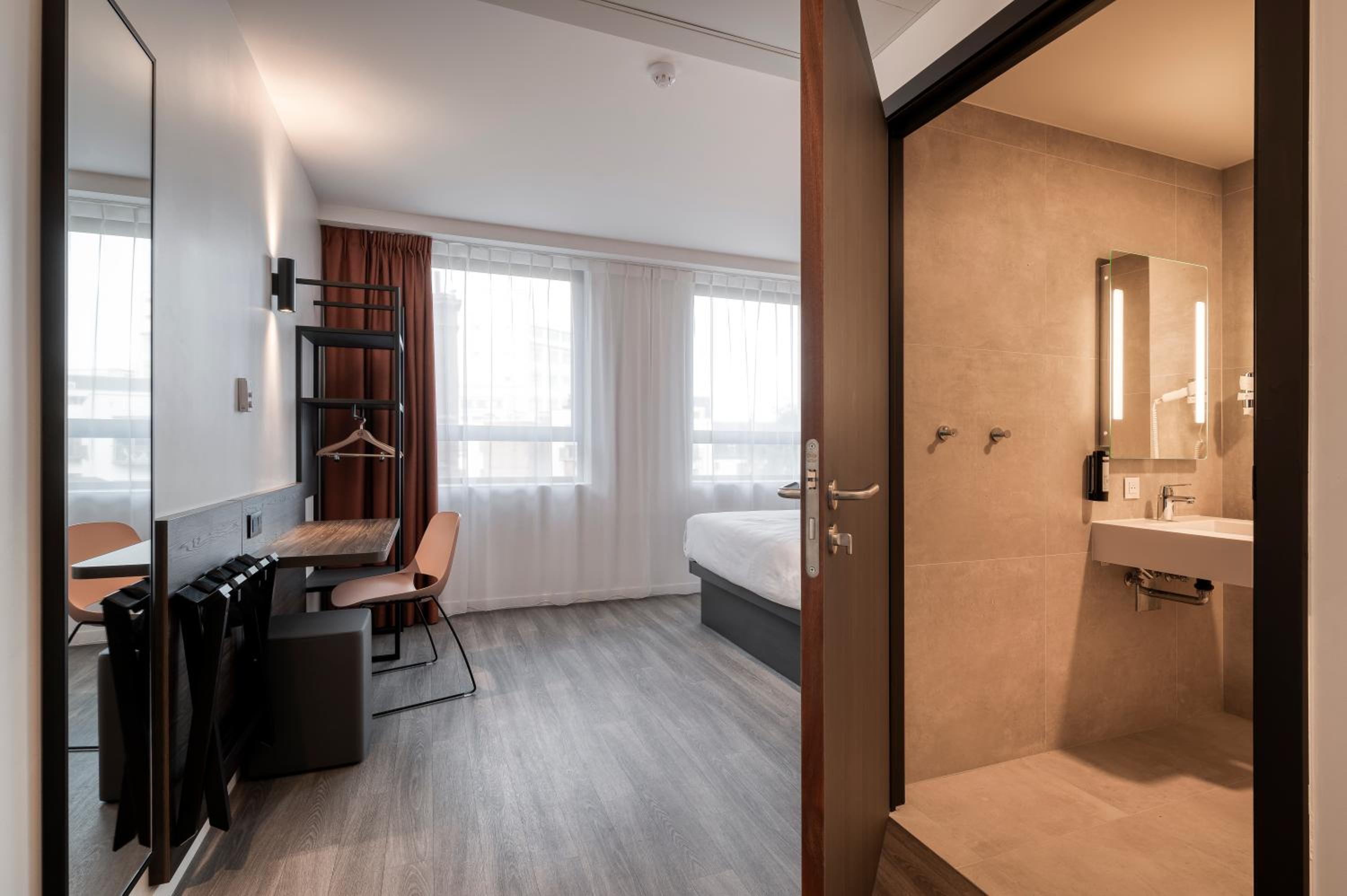 Double Room - Disability Access - Photo 10