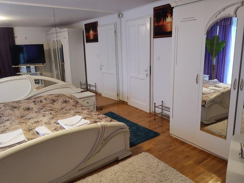 Deluxe Queen Room photo 1