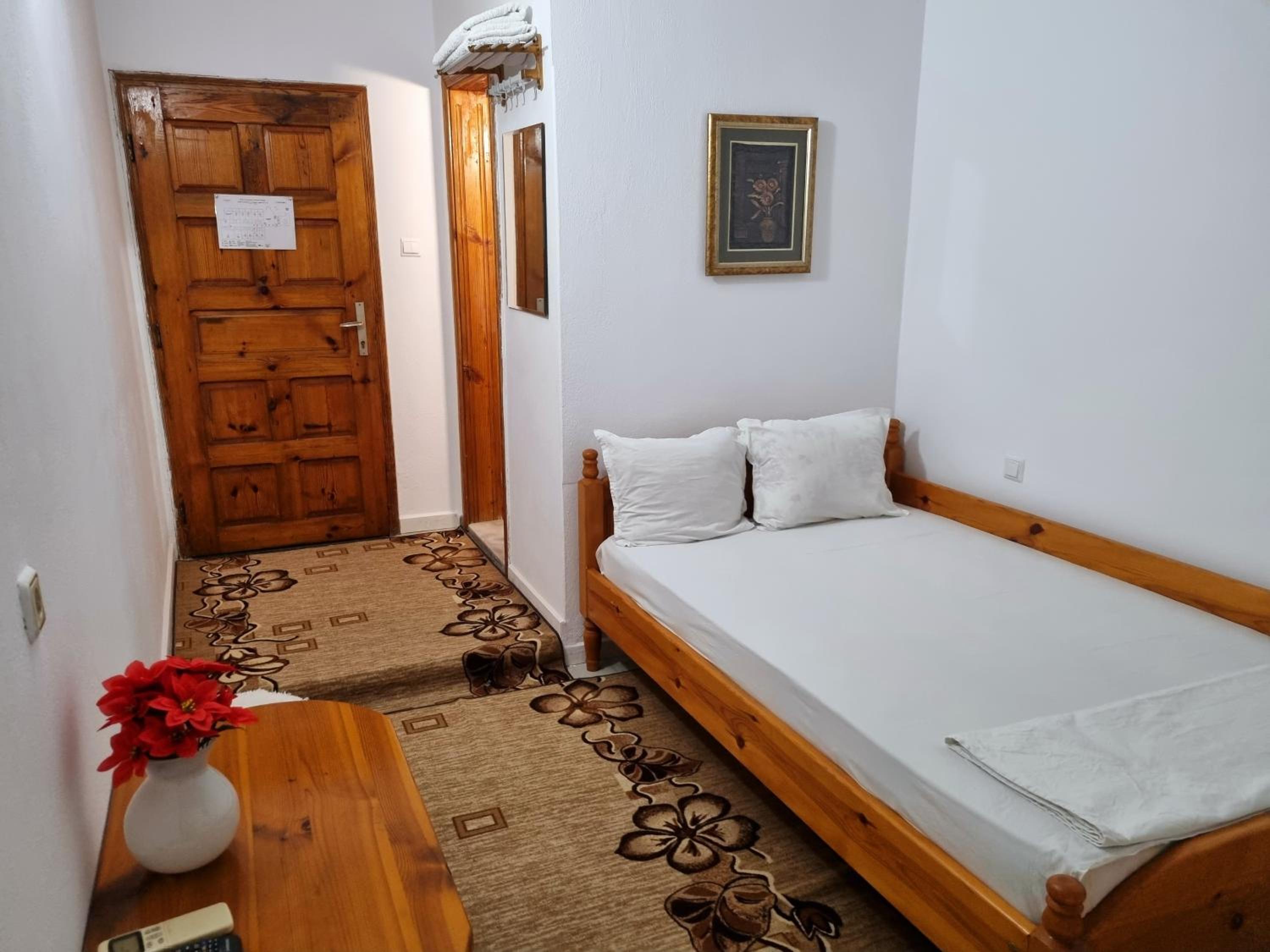 Deluxe Double Room with Balcony - Photo 1