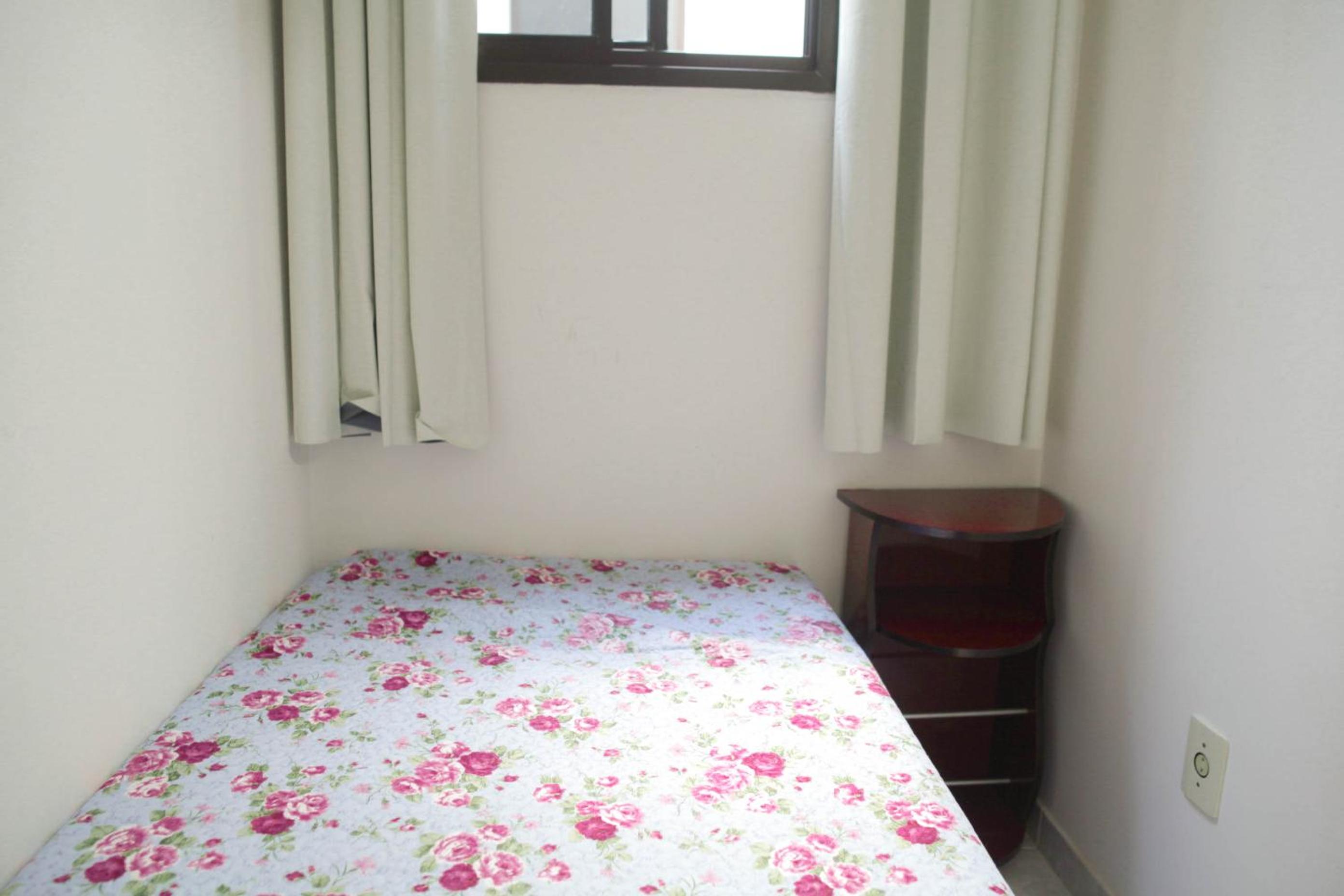 Three-Bedroom Apartment - Photo 19