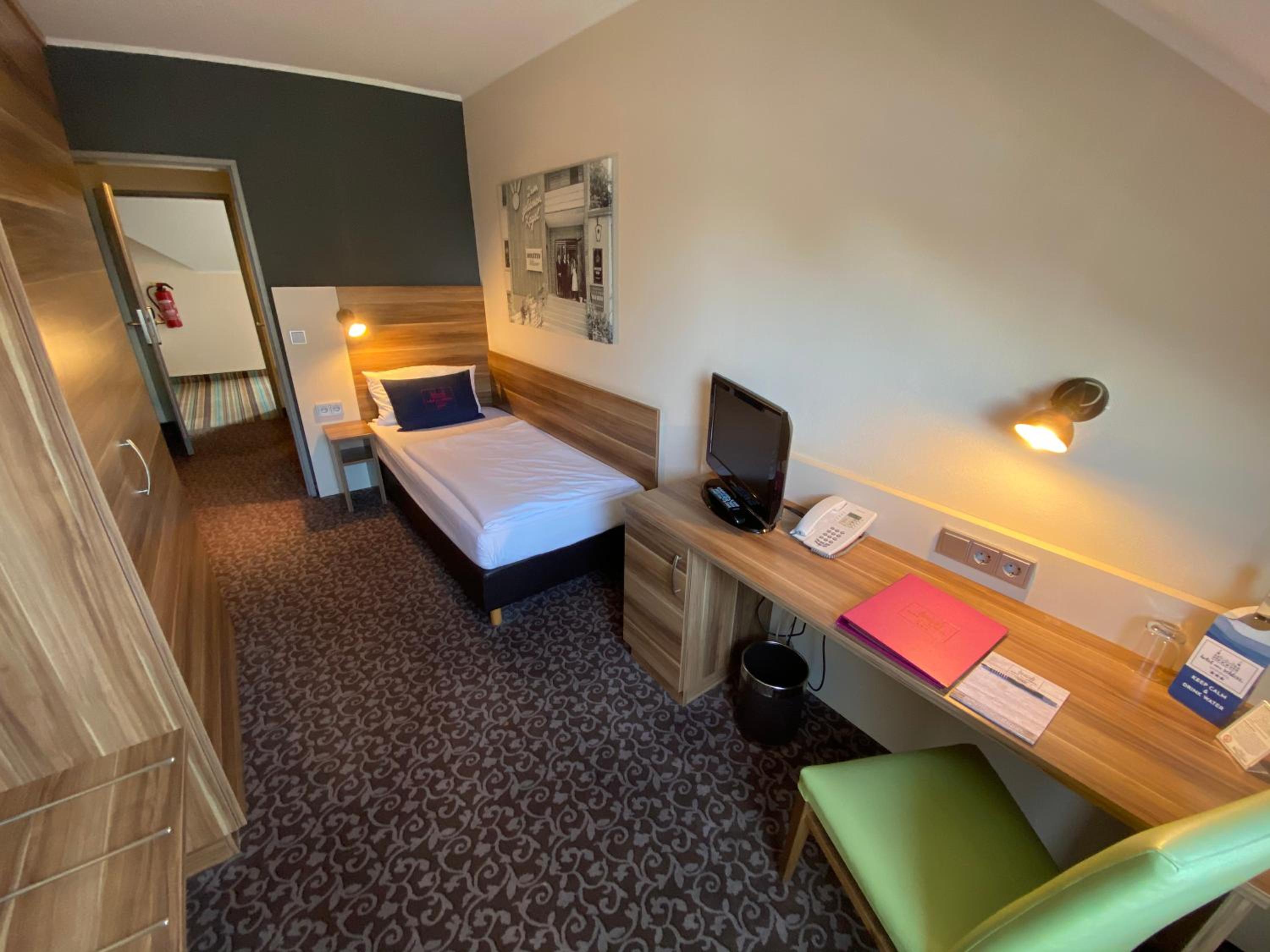 Standard Single Room
