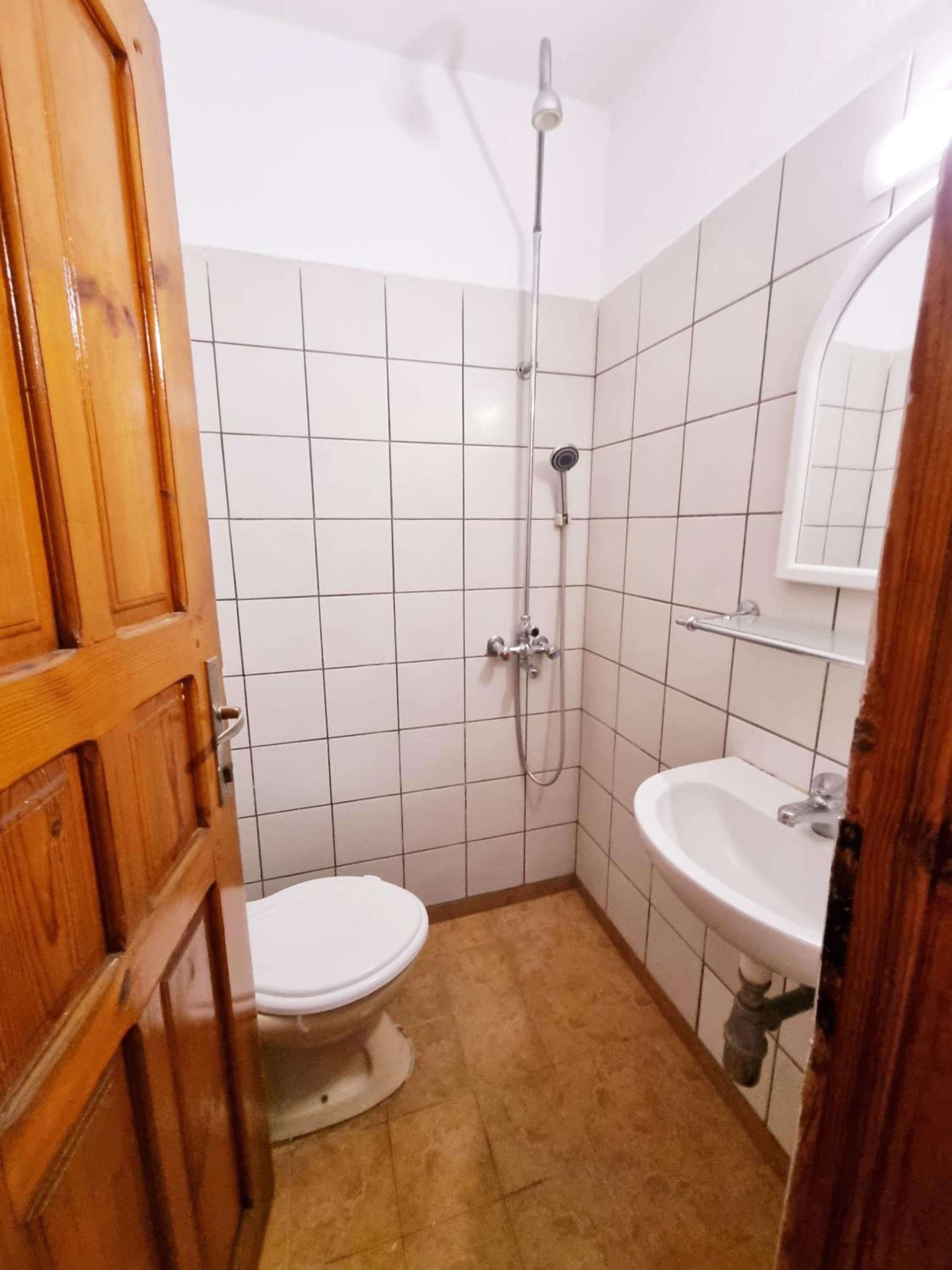 Deluxe Double Room with Balcony - Photo 2