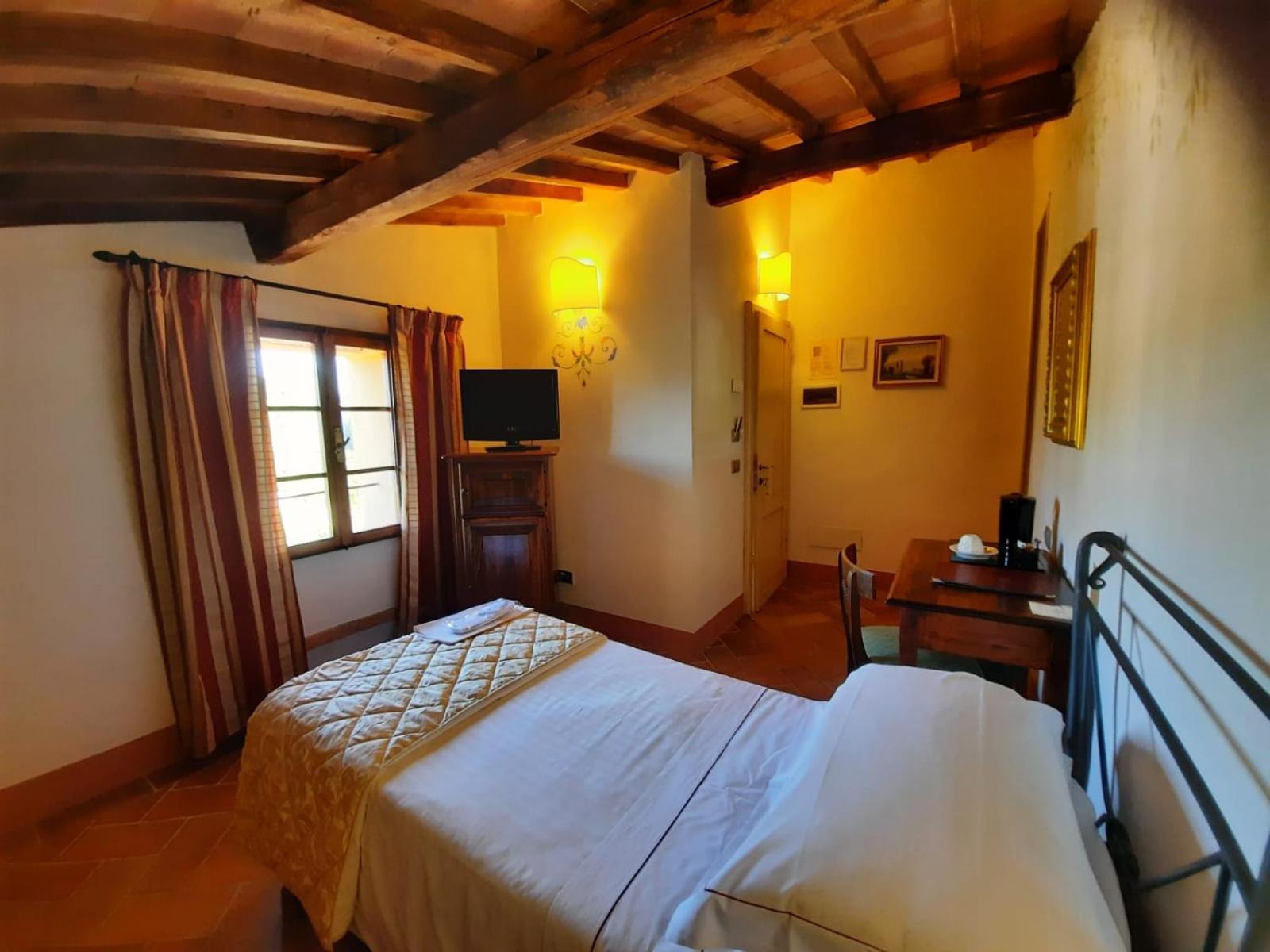 Single Room - Photo 2