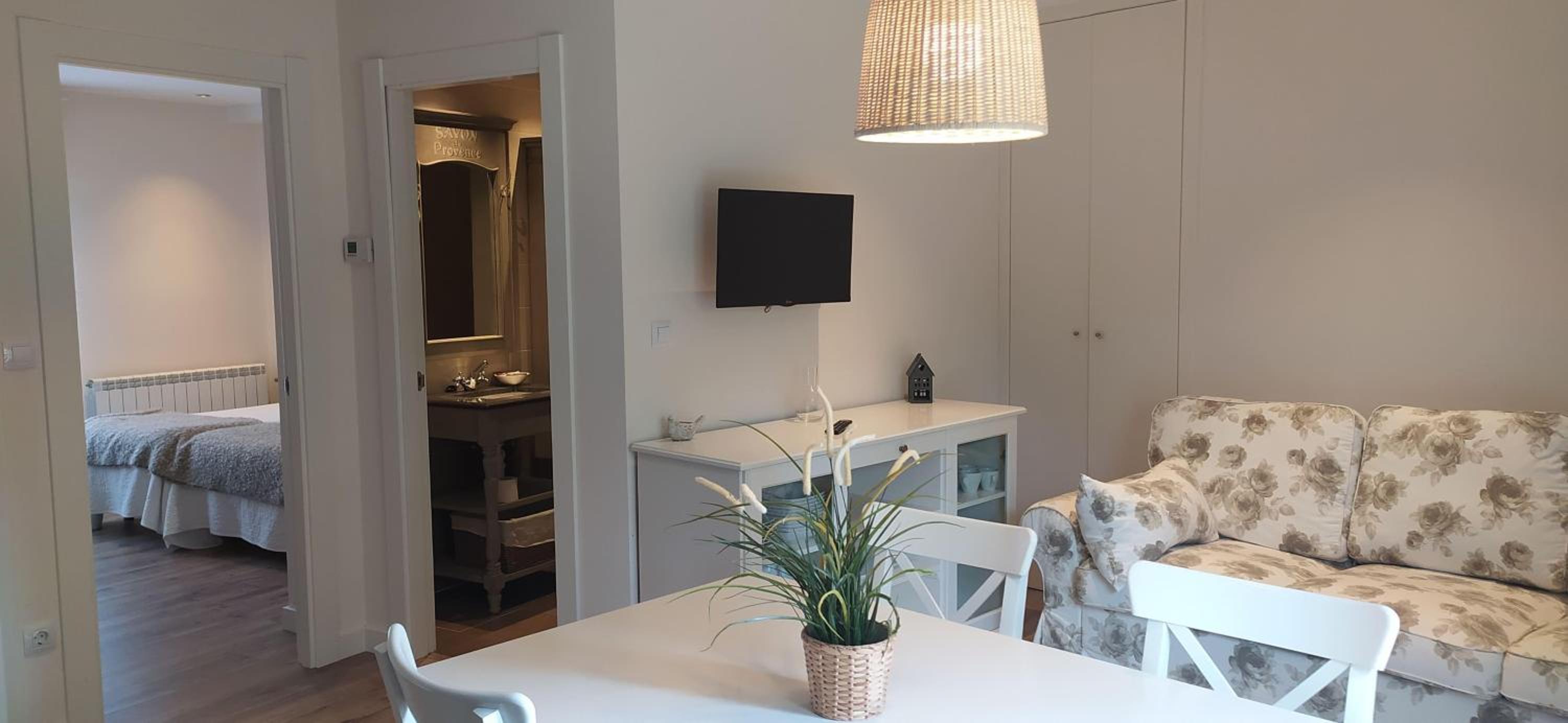 Apartment photo 3