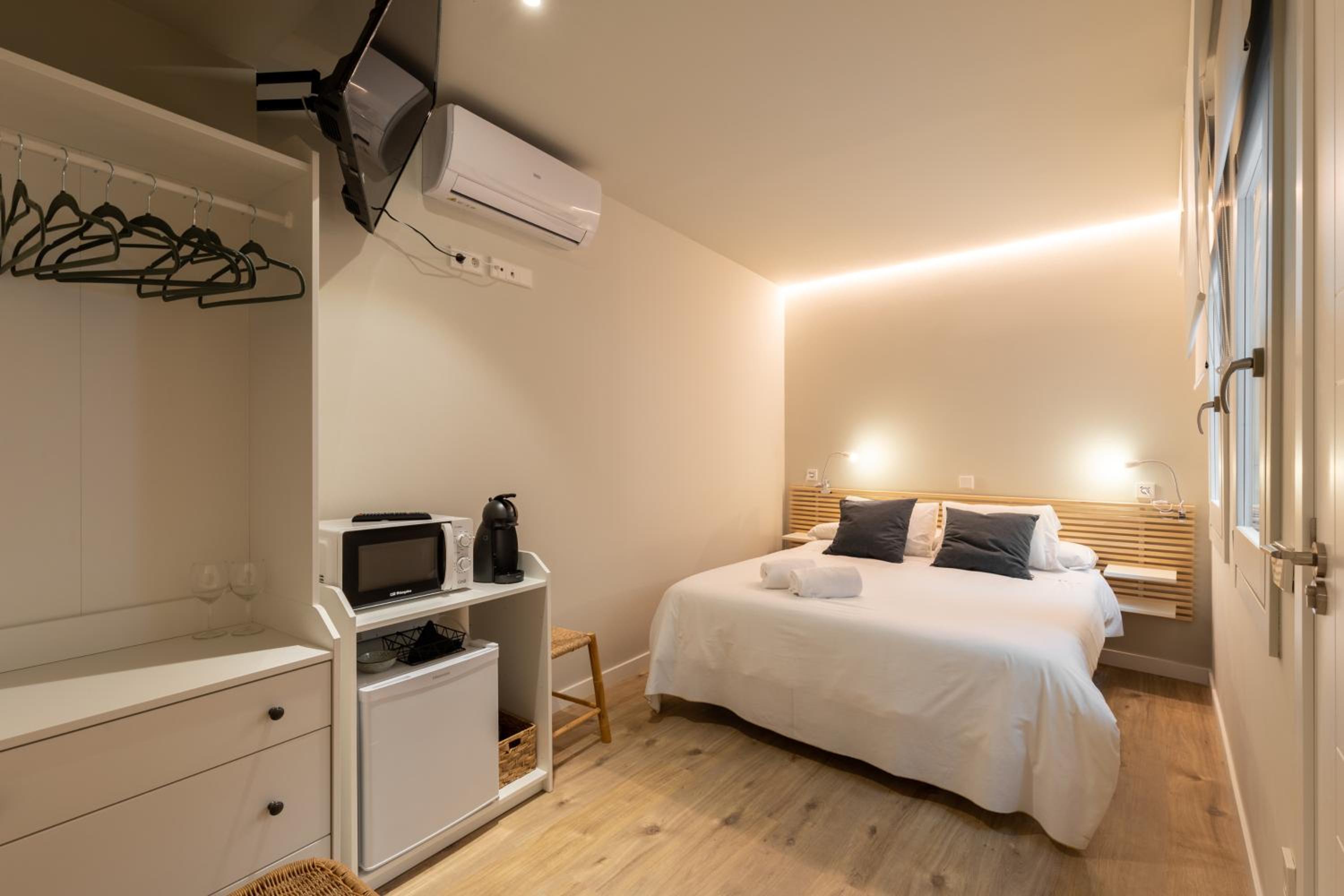 Double Room with Private Bathroom