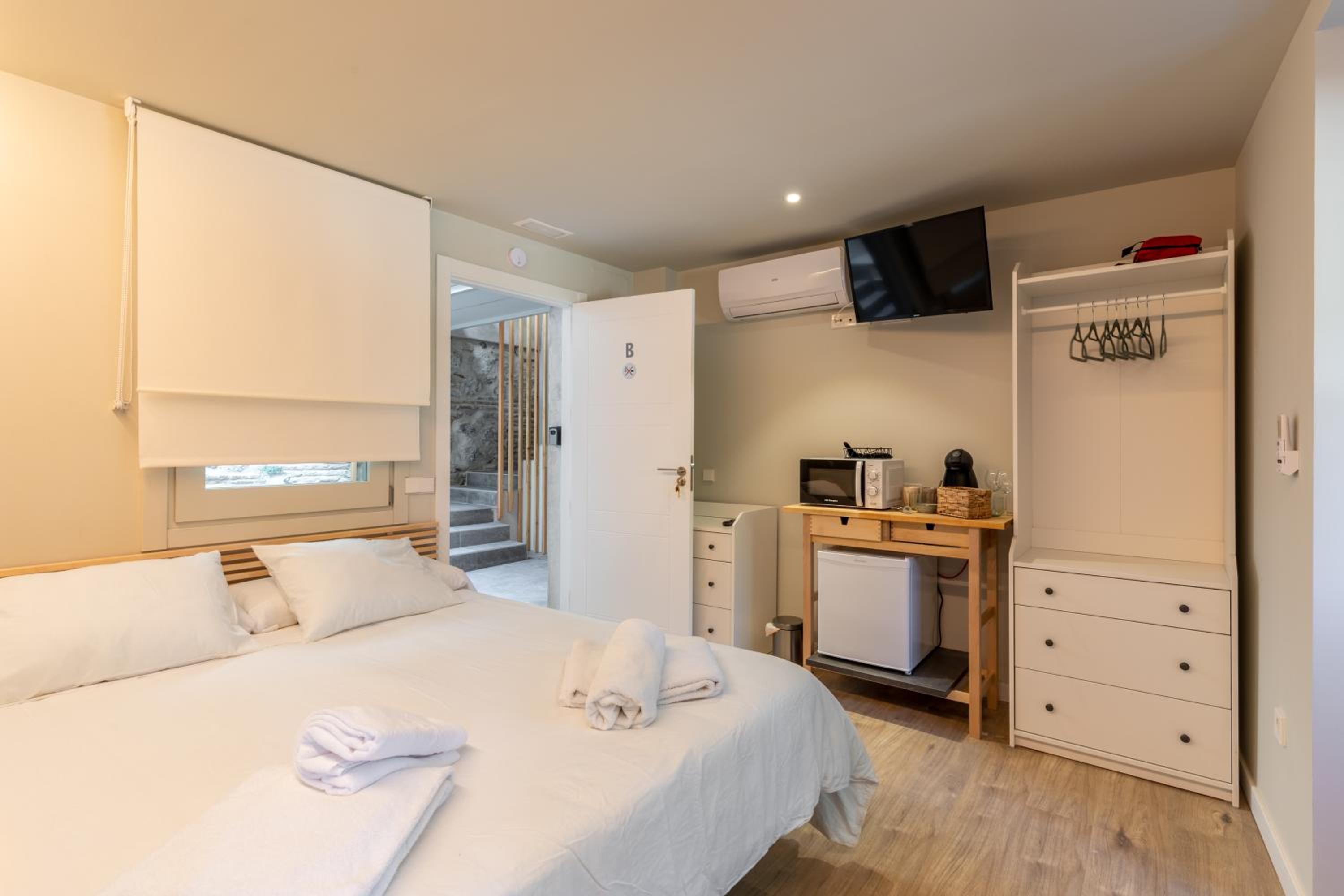Double Room with Private Bathroom - Photo 1