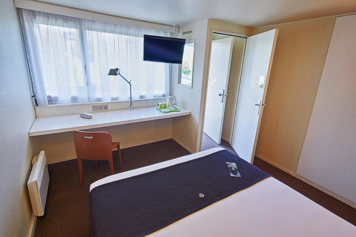 Double Room - Photo 3