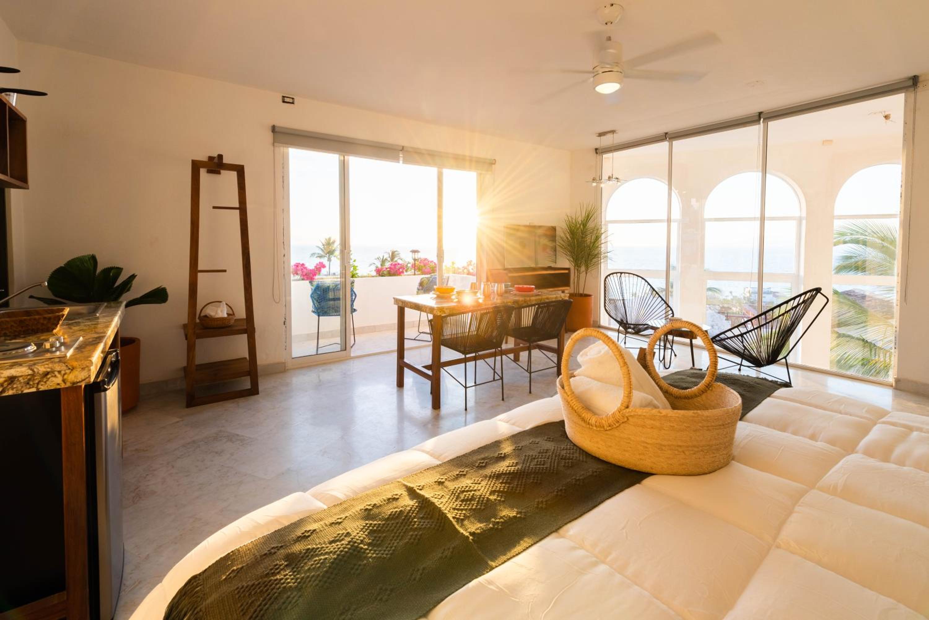 Studio Apartment with Sea View - Photo 11