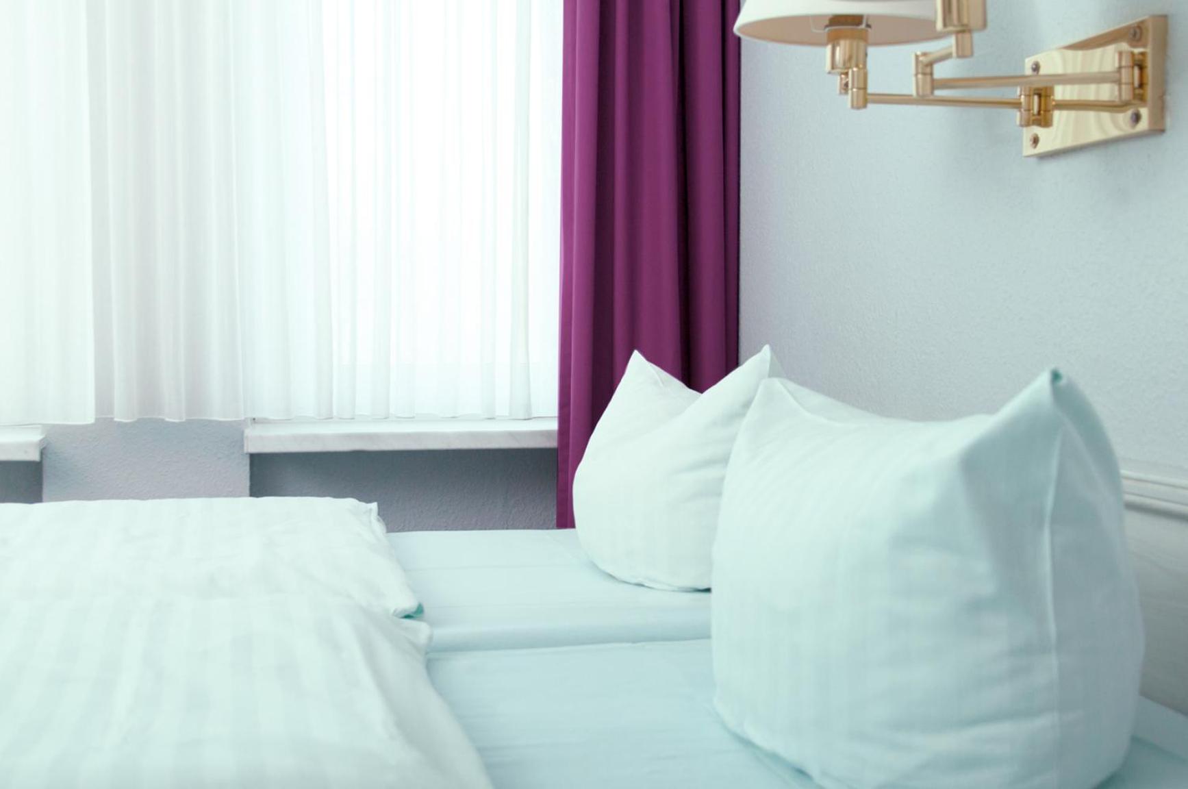 Double Room - Photo 8
