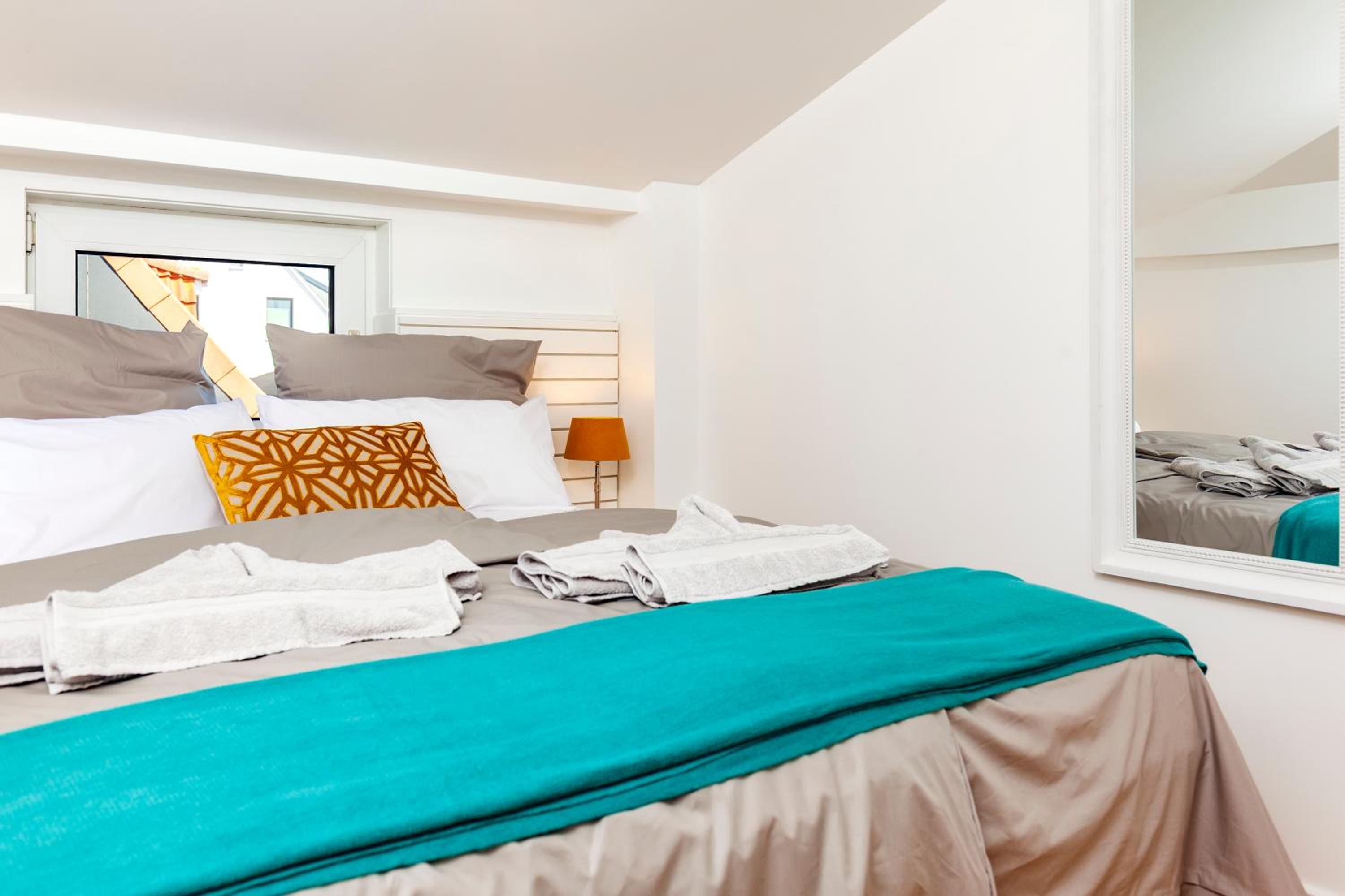 Standard King Room photo 1
