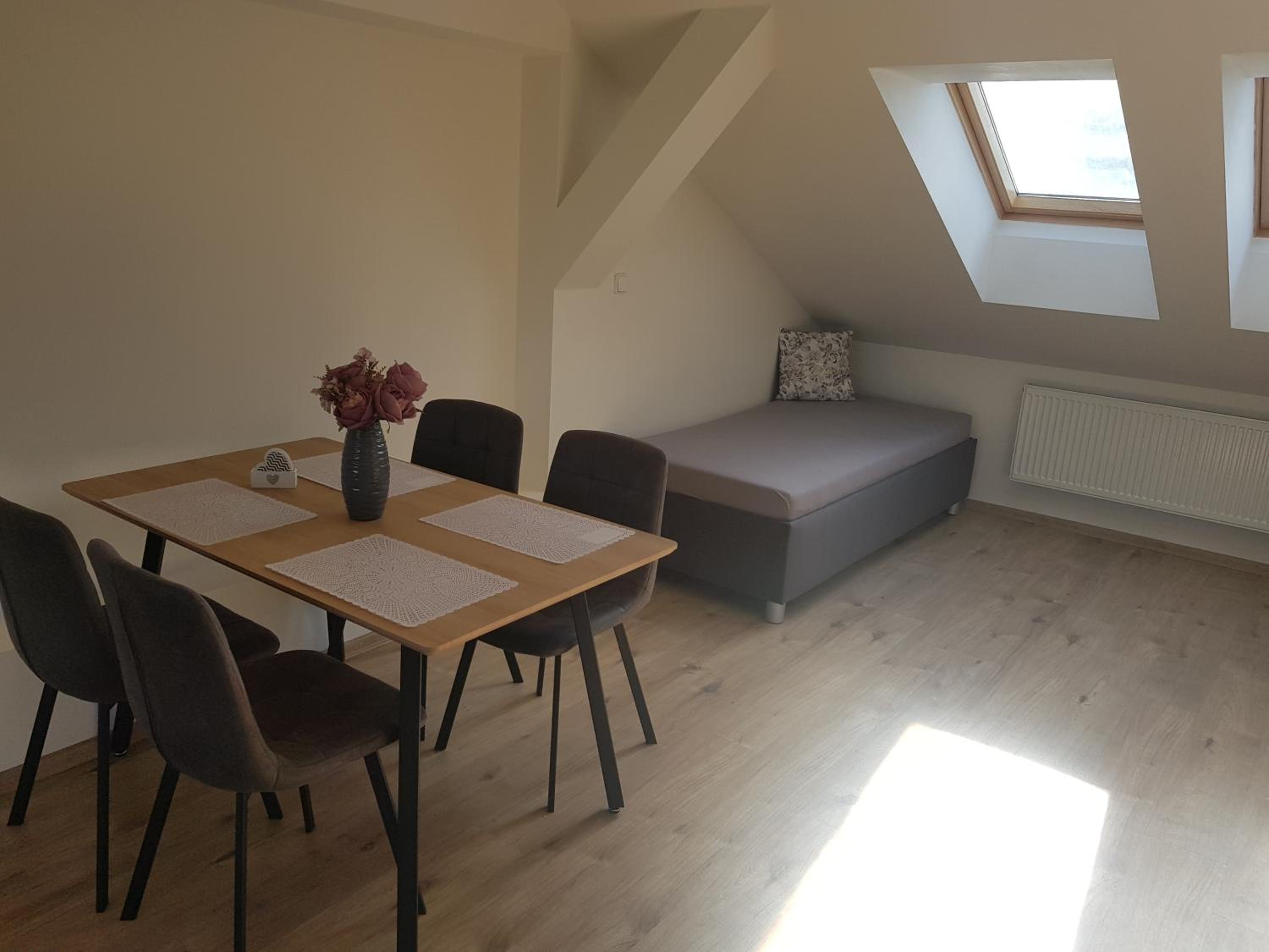 One-Bedroom Apartment - Photo 16
