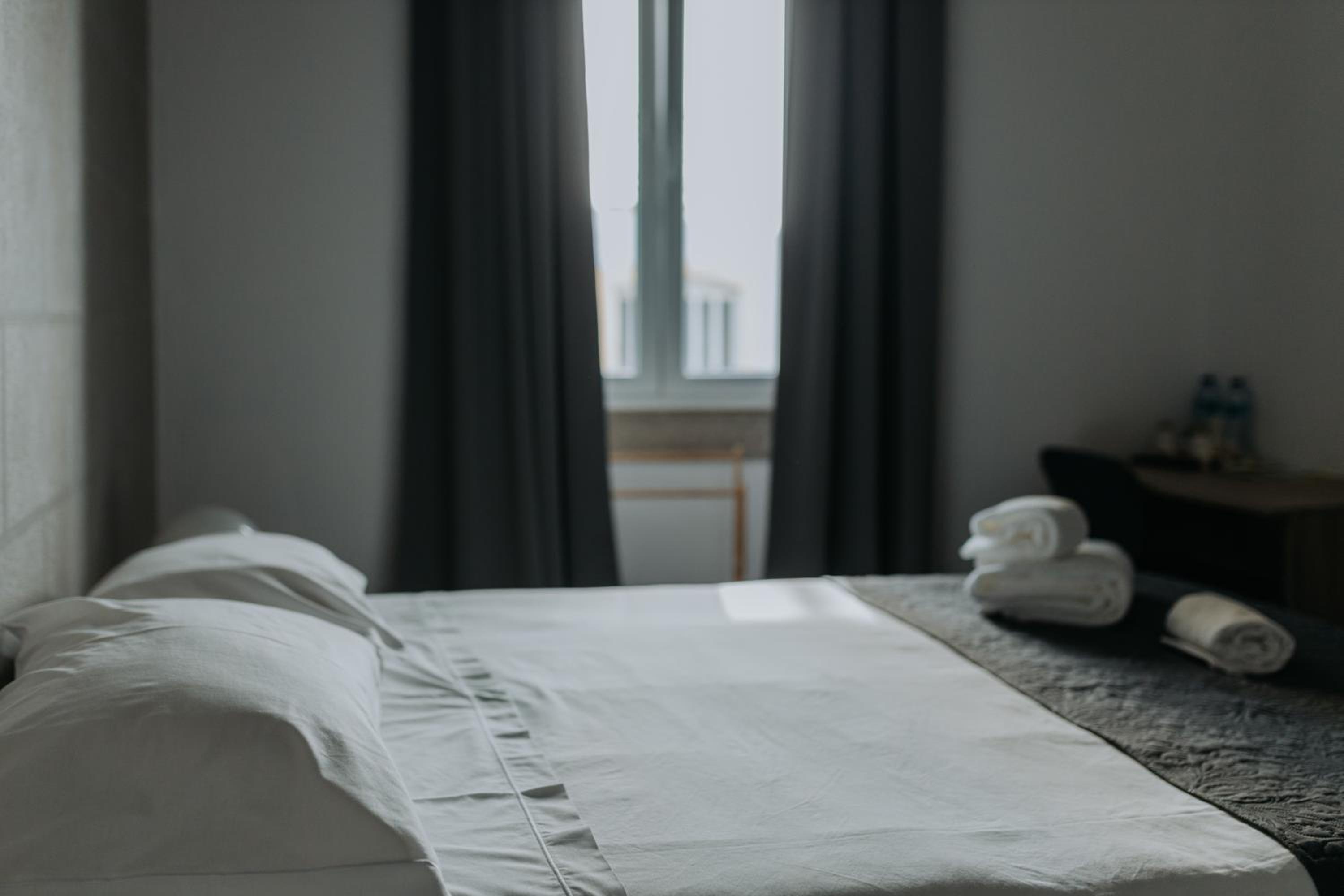 Double Room with Private Bathroom - Photo 3