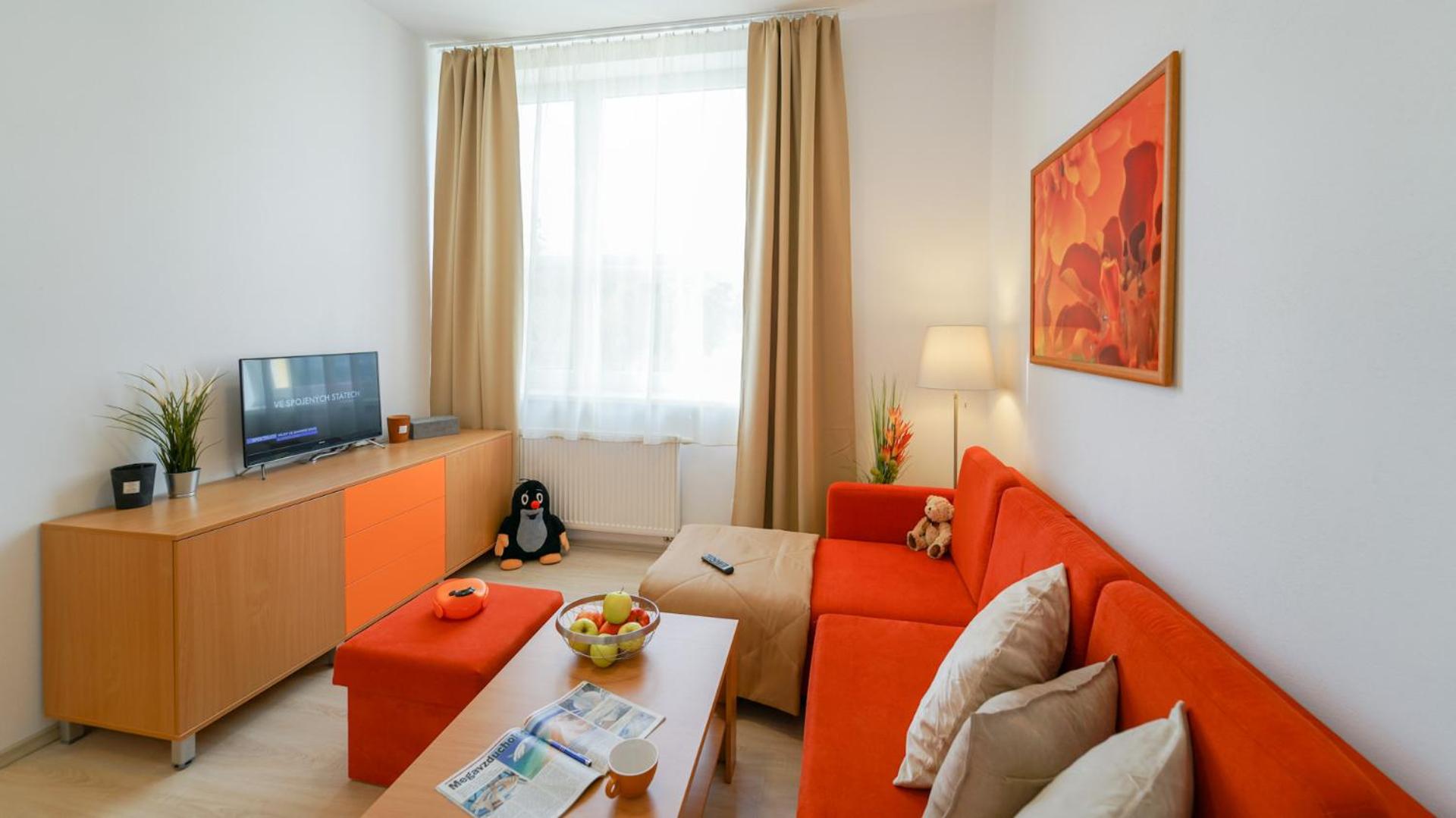 Apartment photo 2