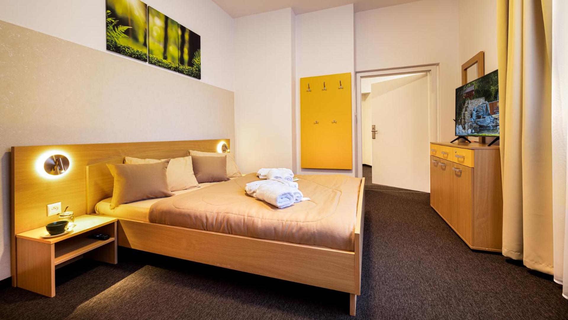 Double Room - Disability Access photo 1