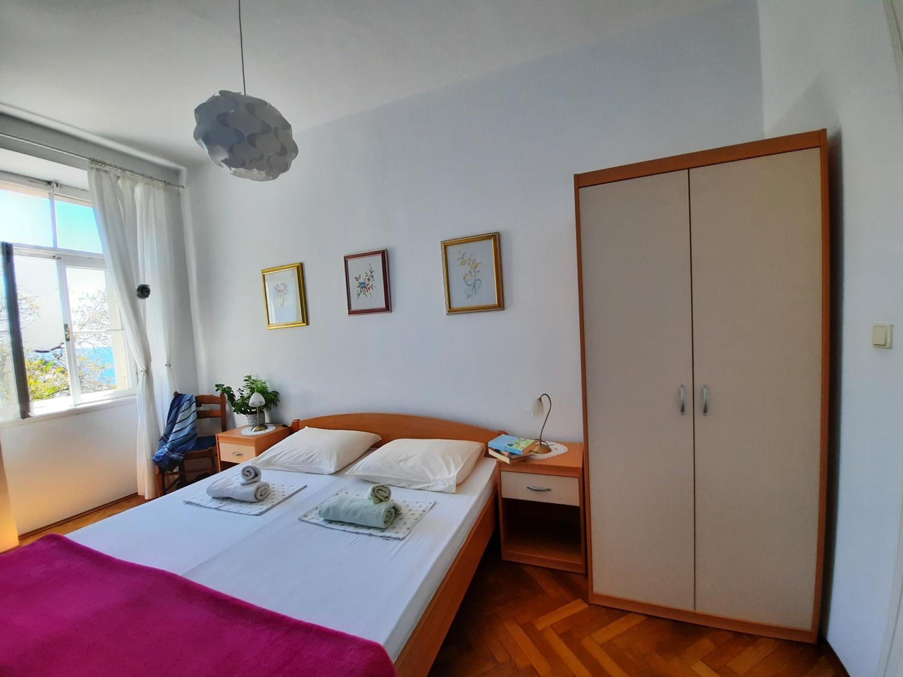 Standard Two-Bedroom Apartment mit Terrasse und Meerblick
