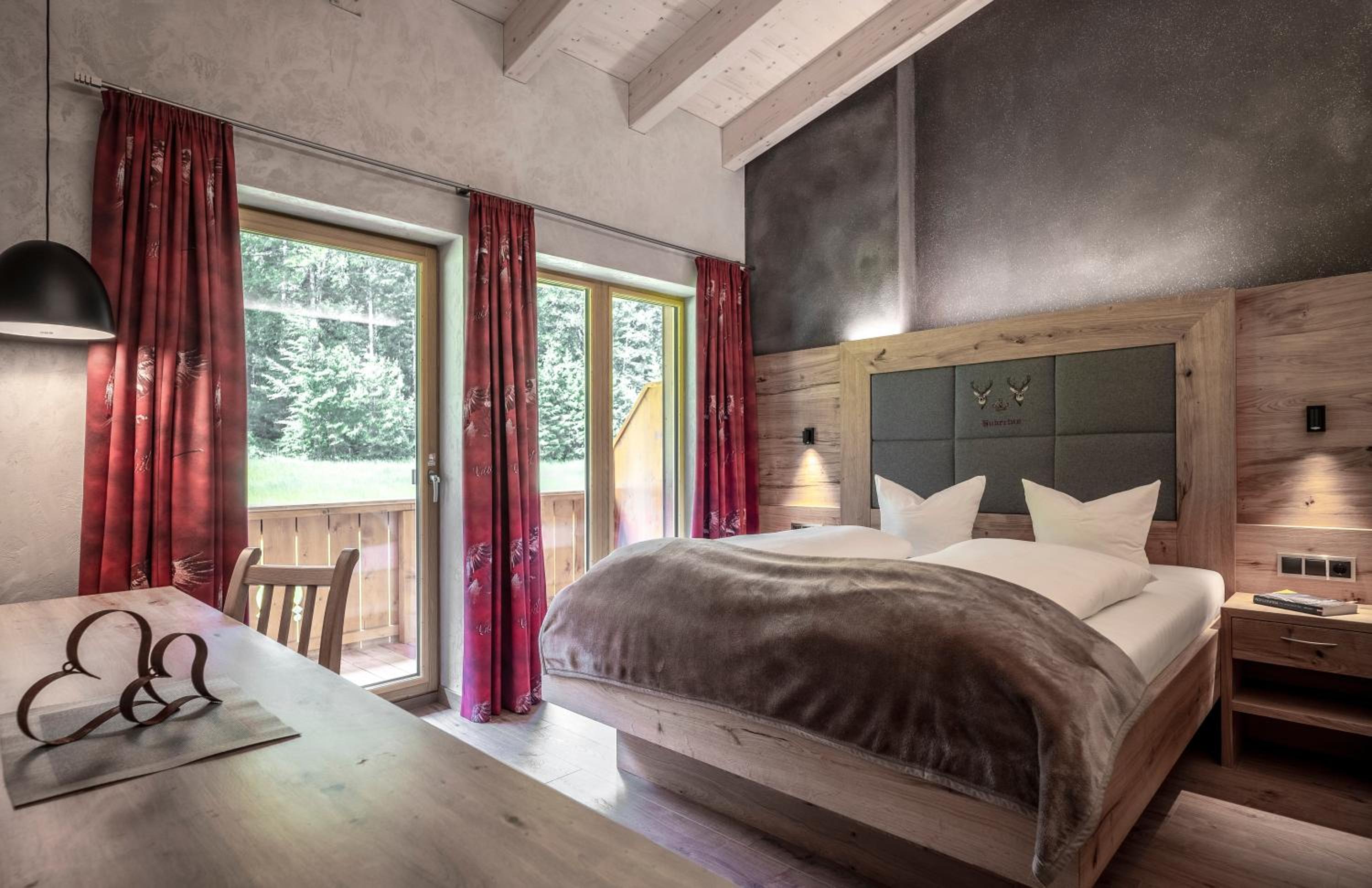 Junior Suite with Mountain View
