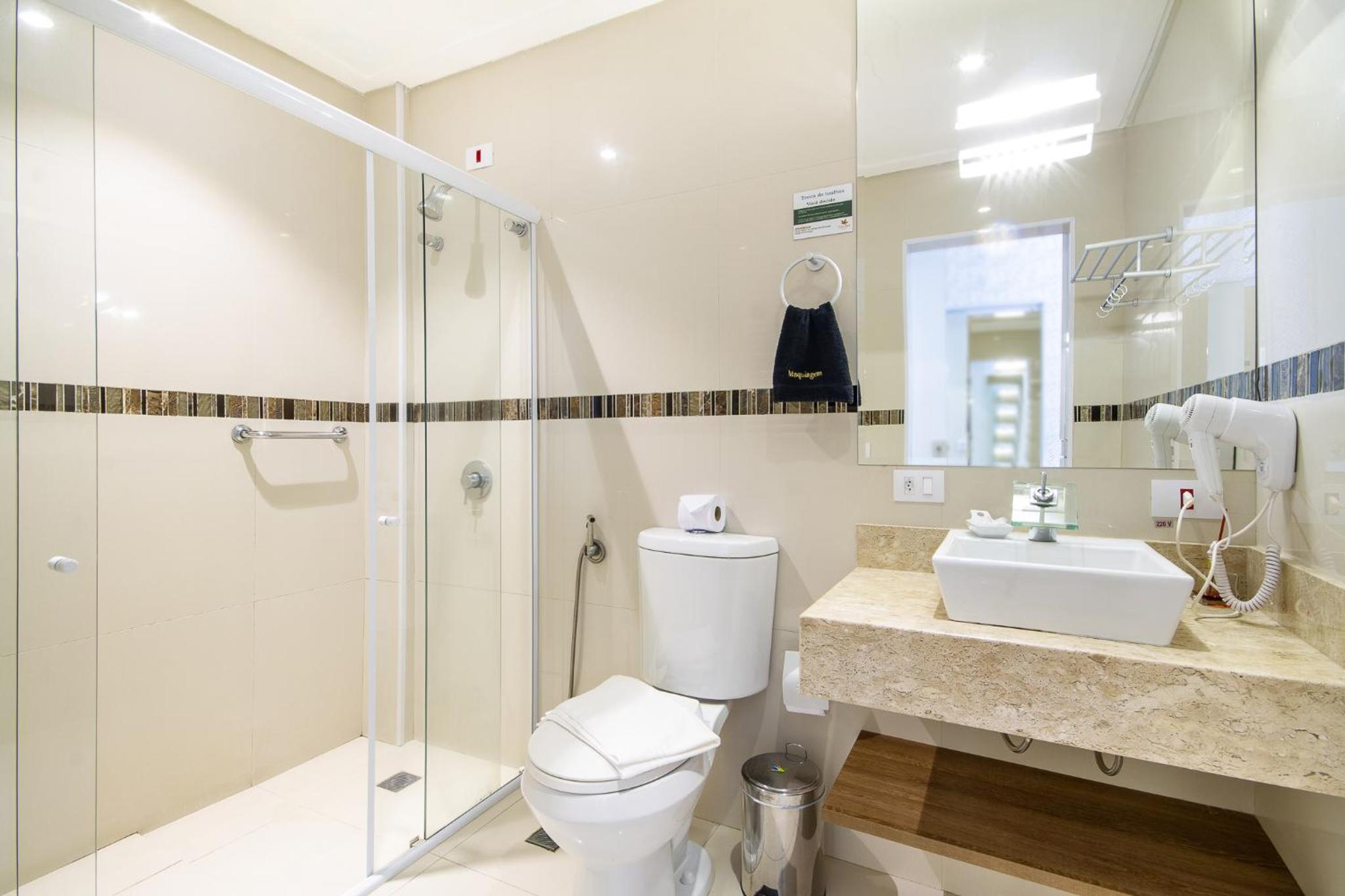 Standard Double Room thumbnail 5