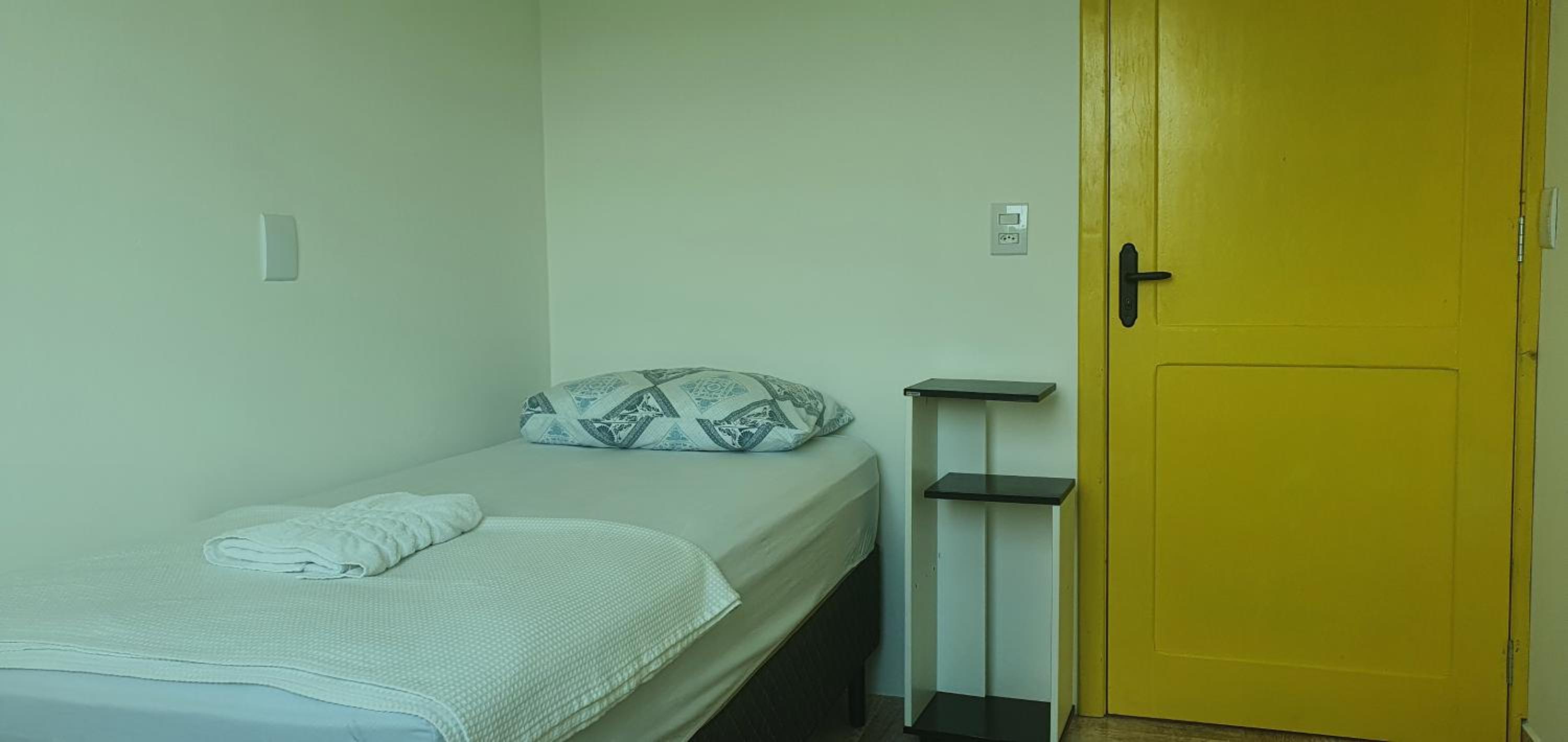 Single Room with Shared Bathroom photo 1