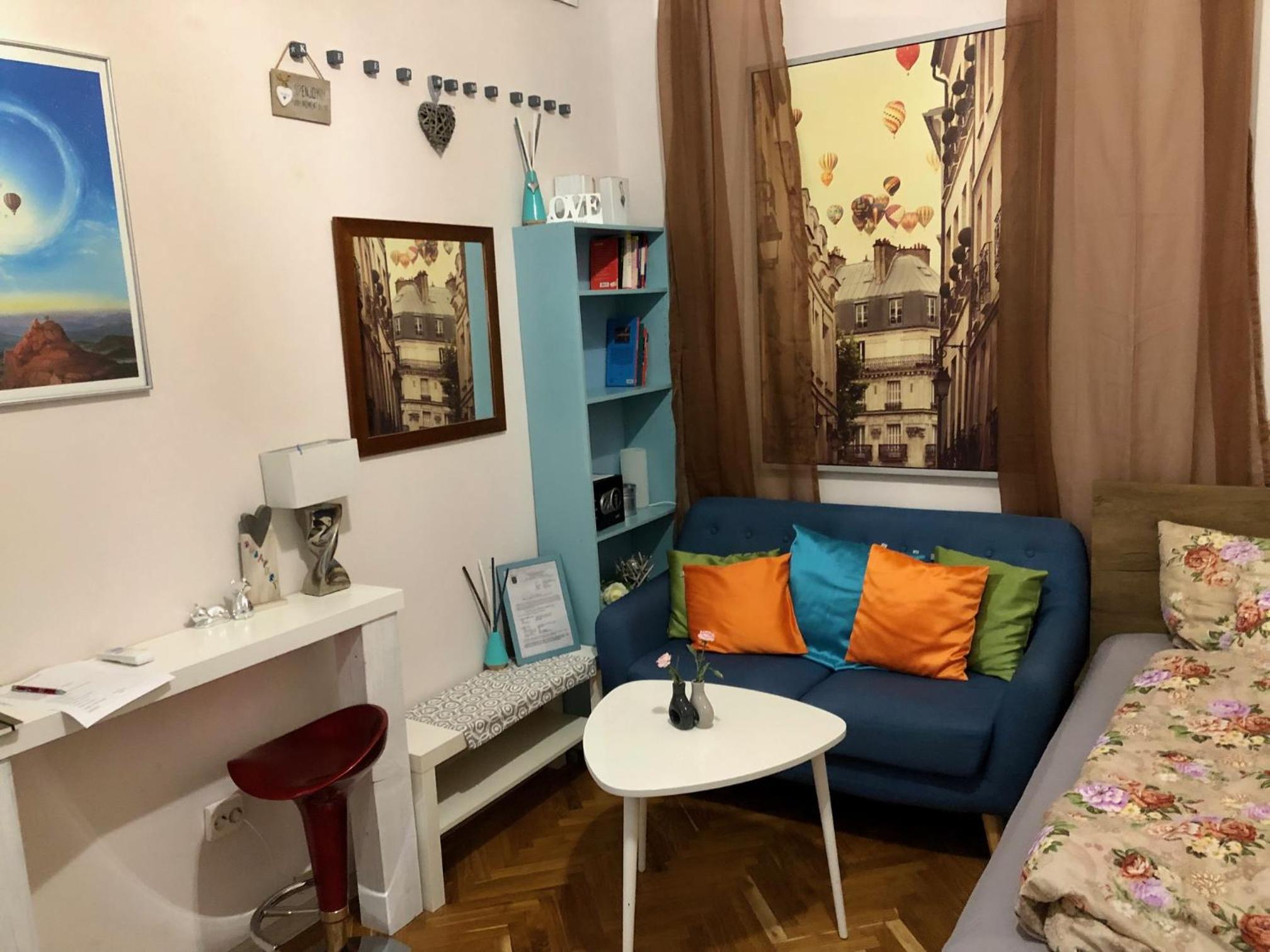 Studio Apartment - Photo 28
