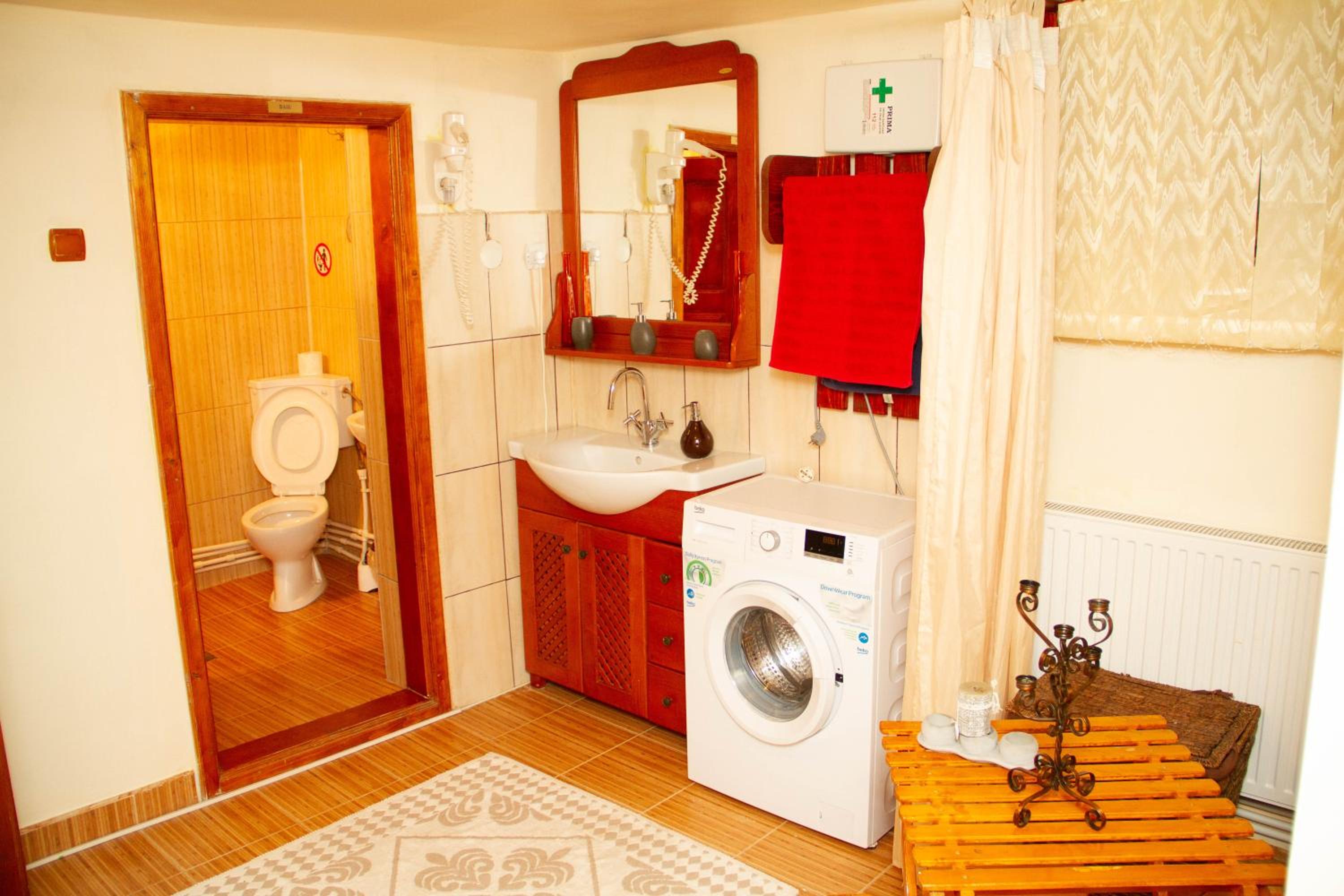 Large Double Room - Photo 16