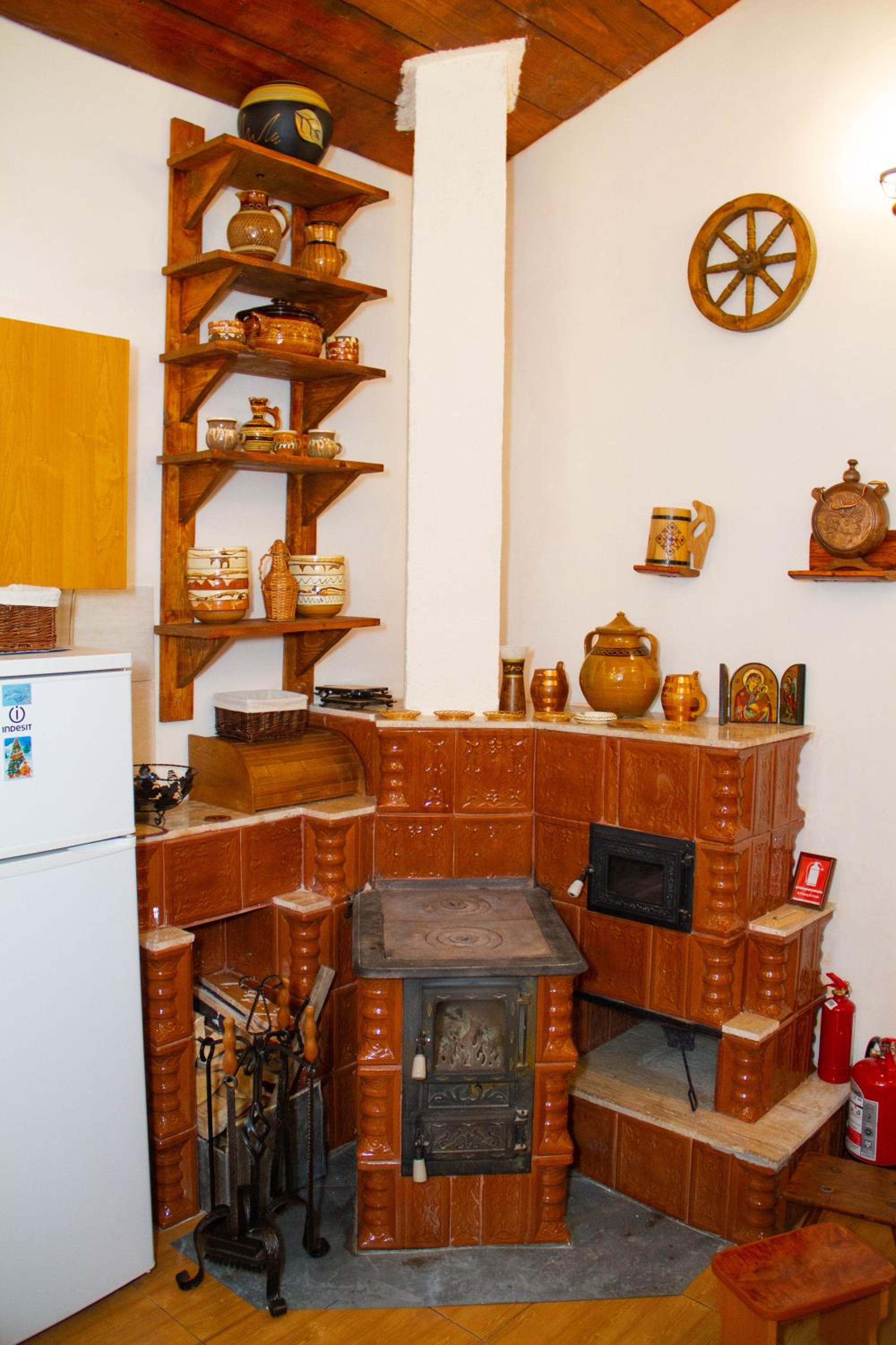 Large Double Room - Photo 14
