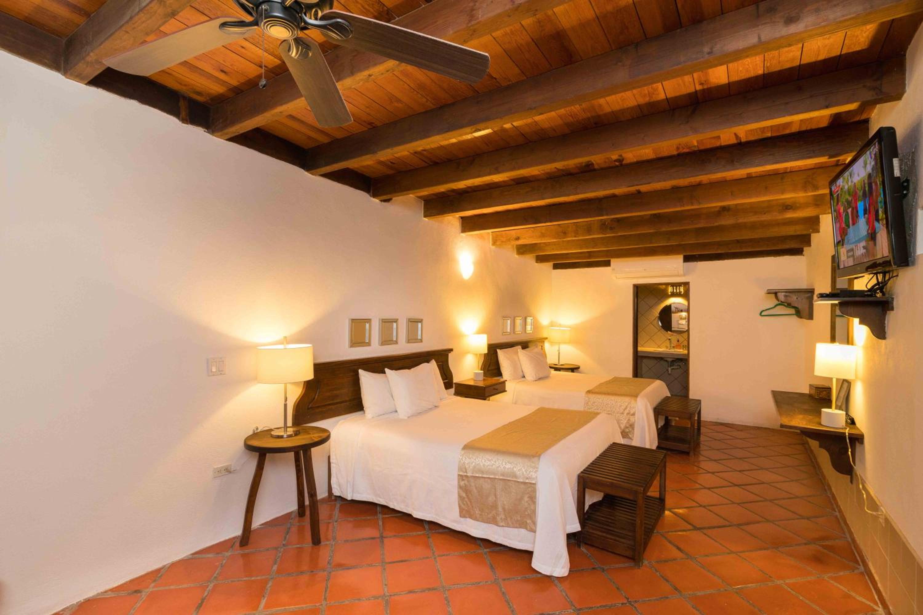 Deluxe Double or Twin Room