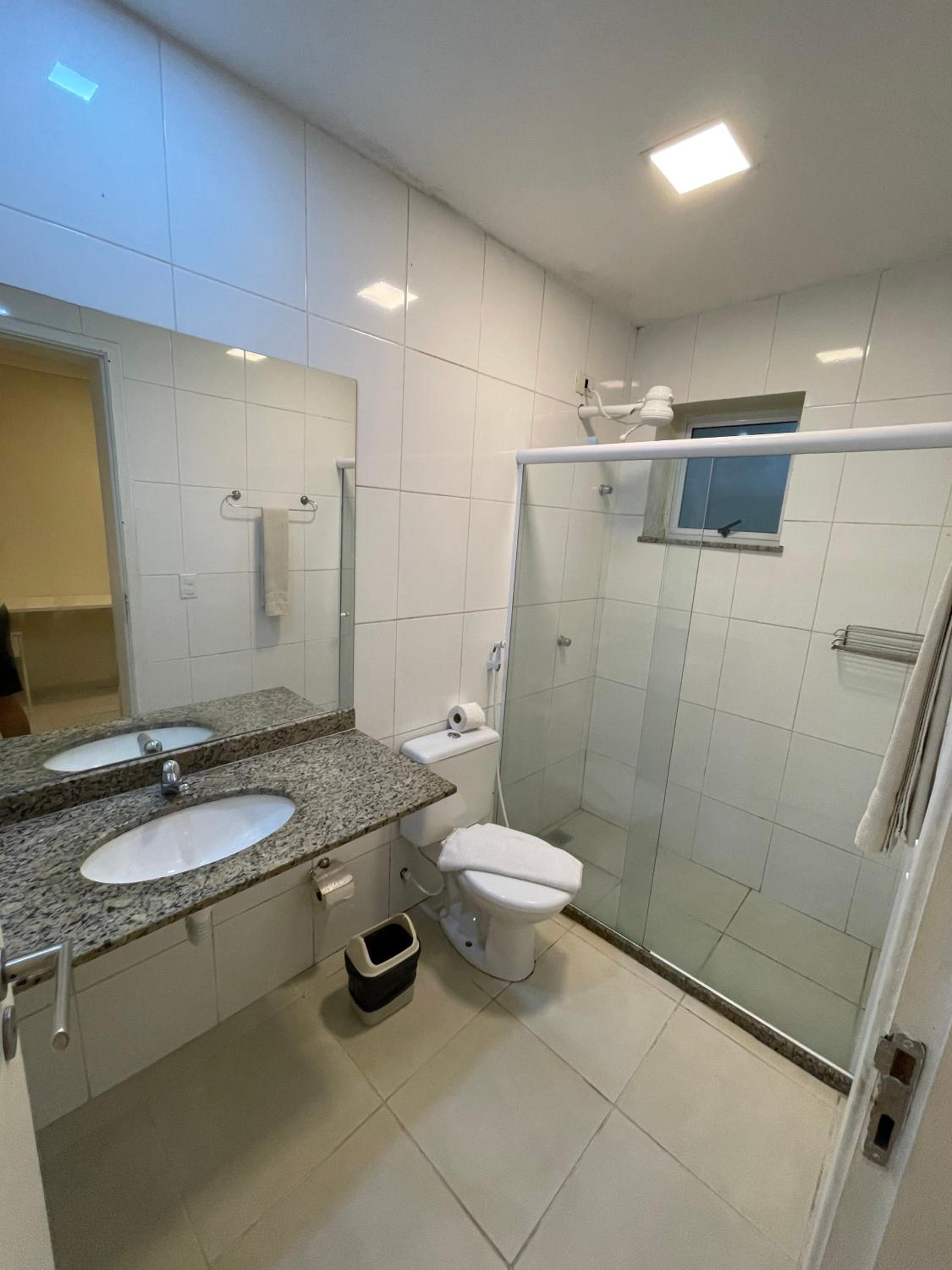 Economy Triple Room photo 3