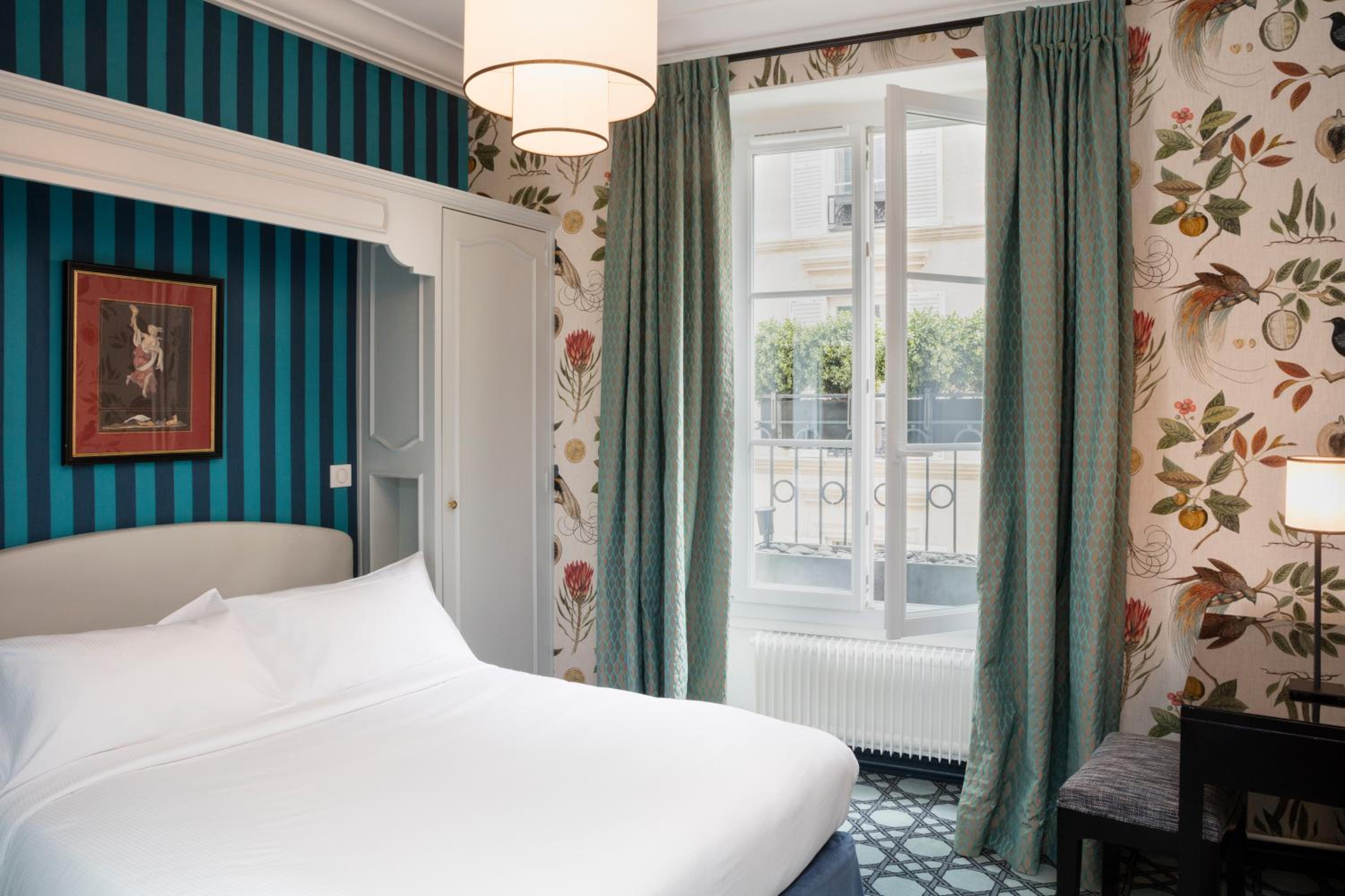 Two Connecting Double Rooms with Bath