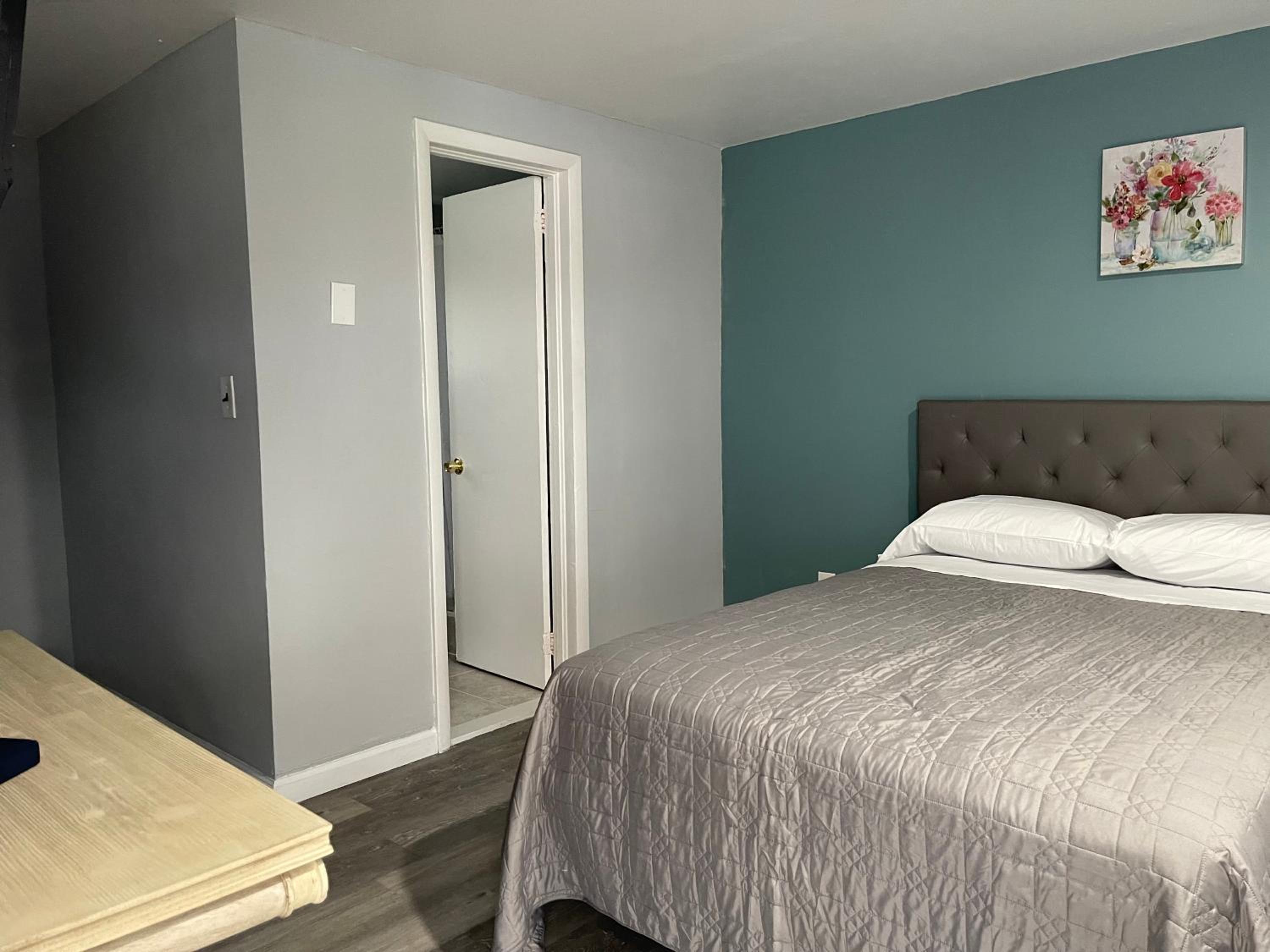 Deluxe Queen Room photo 3