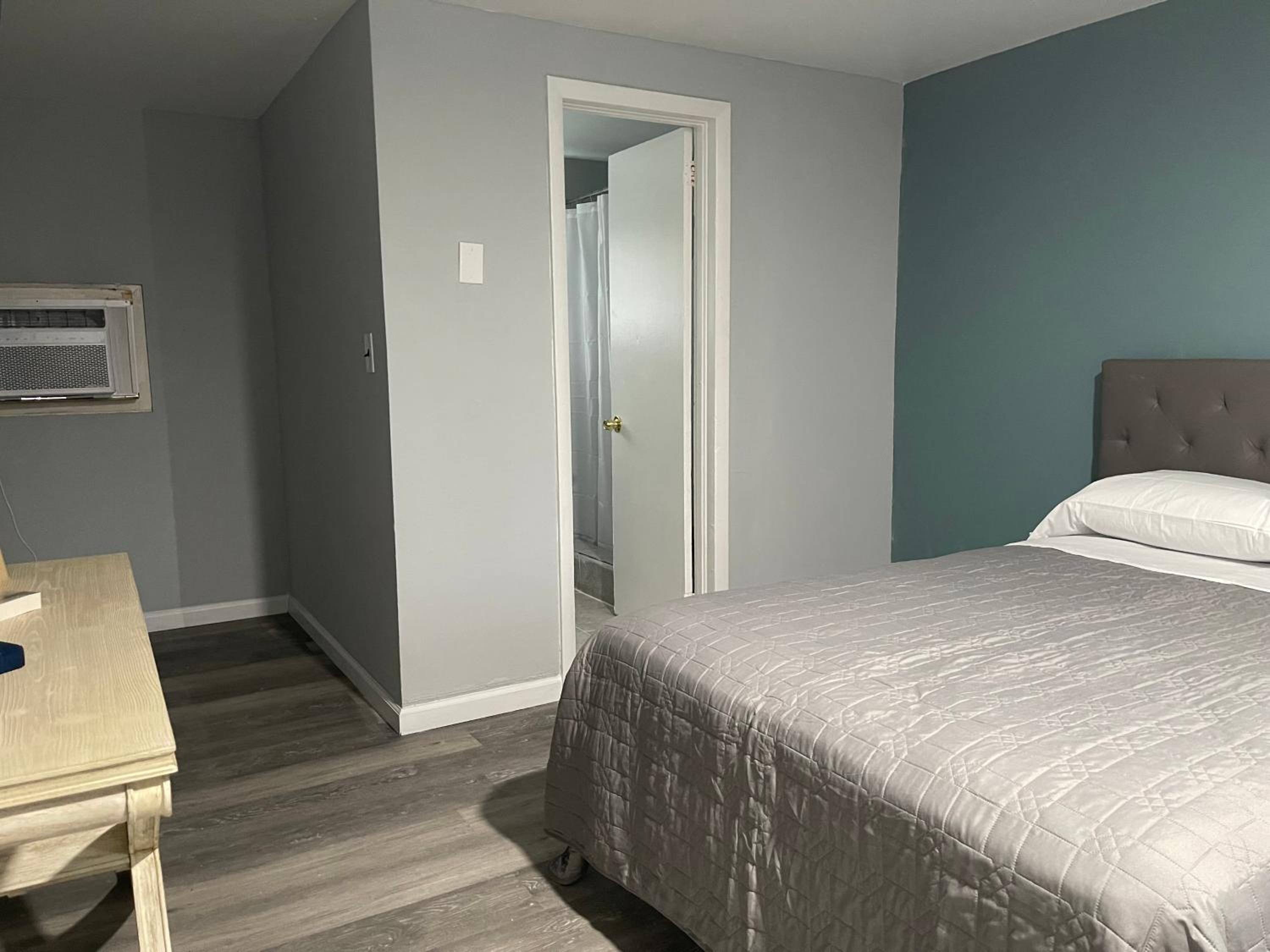 Deluxe Queen Room photo 2