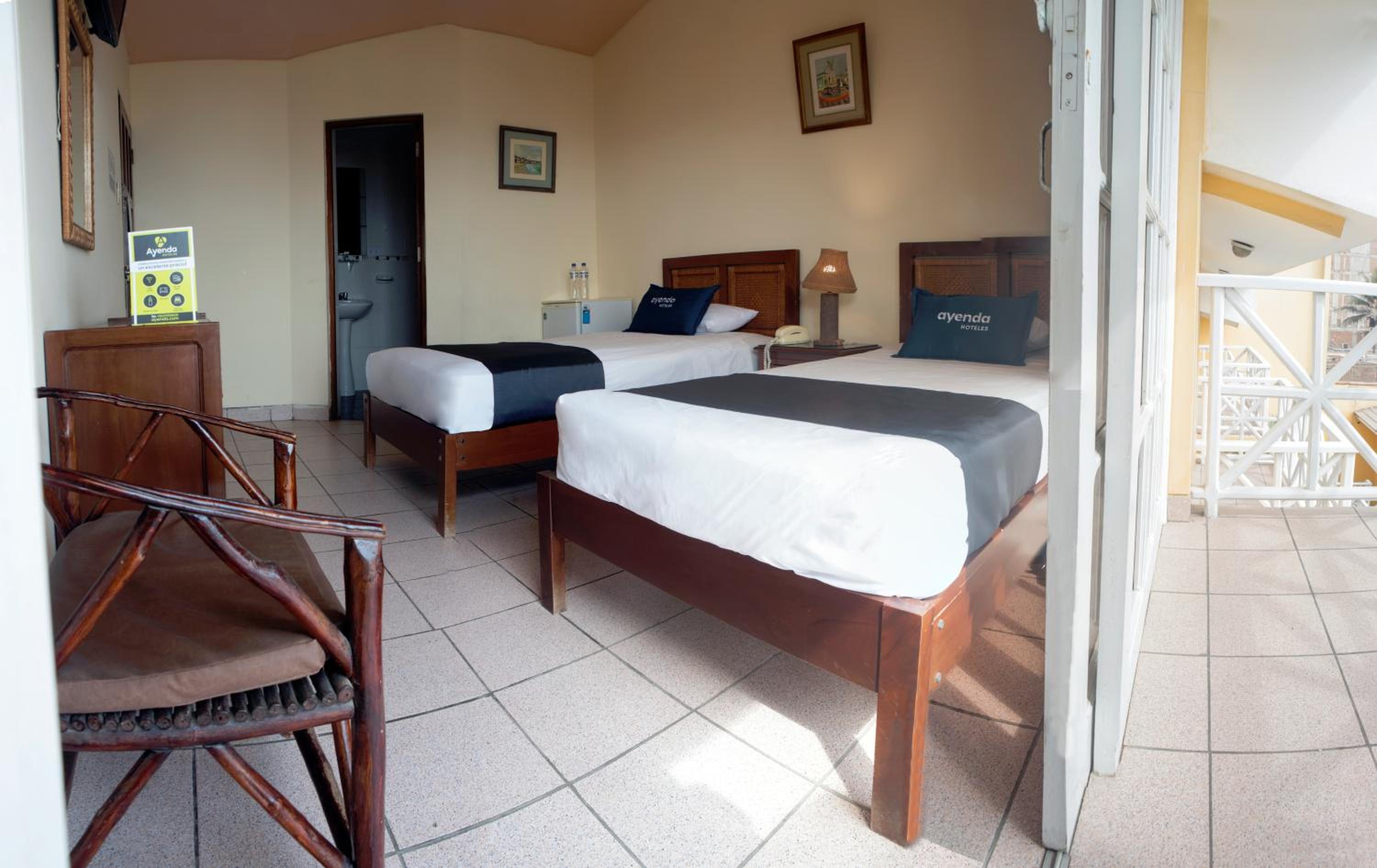 Superior Twin Room photo 3