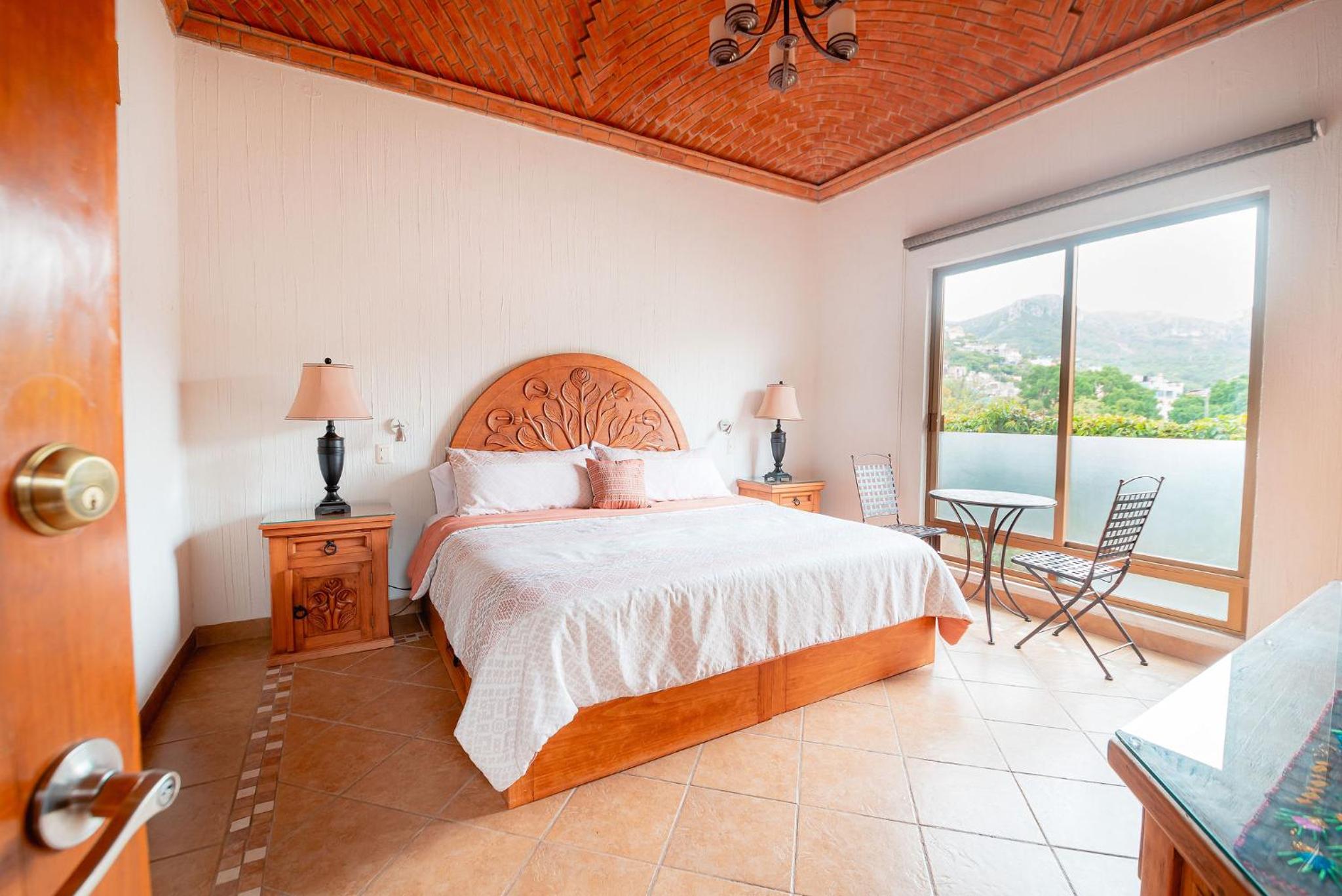 Superior King Room