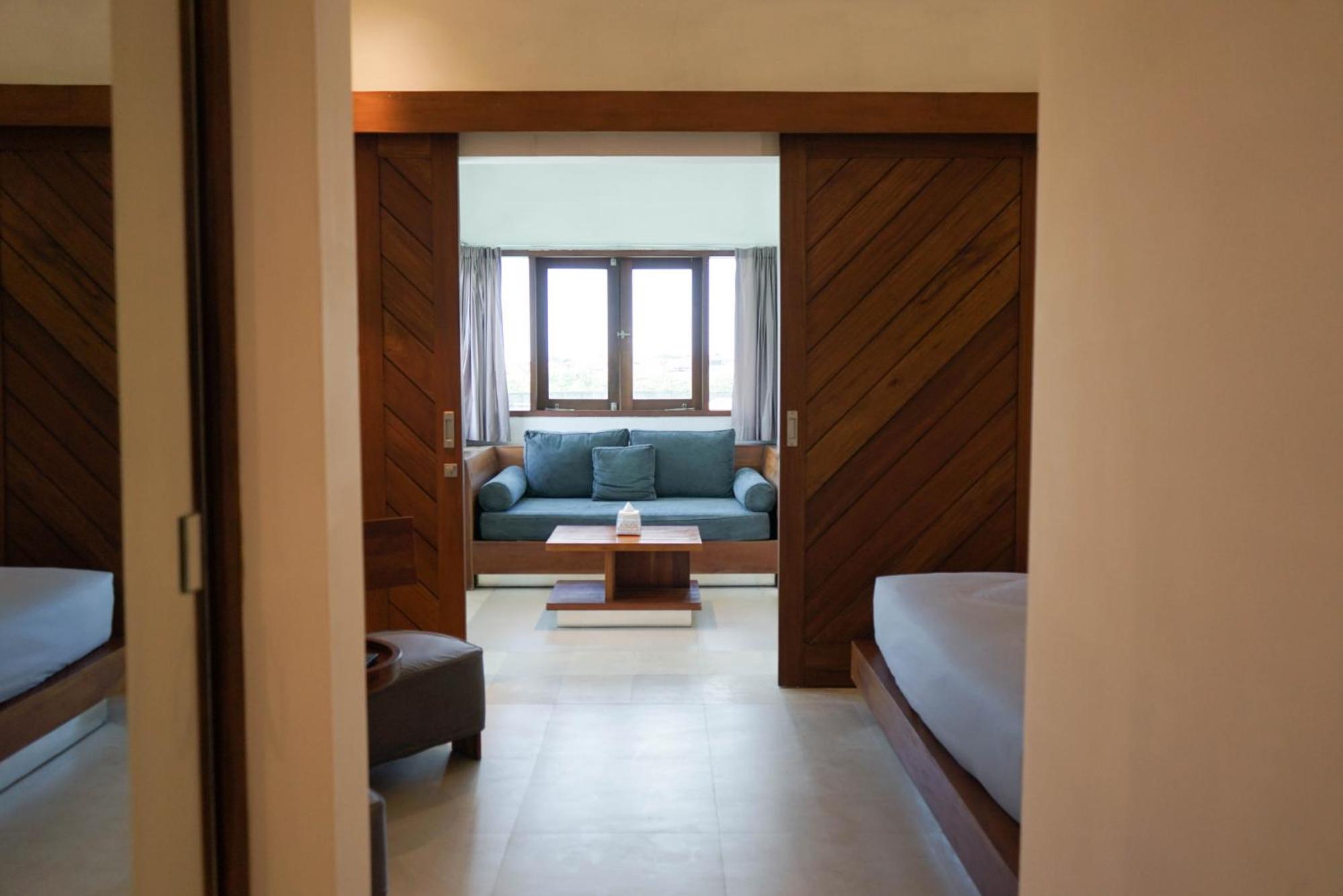 Two-Bedroom Suite - Photo 4