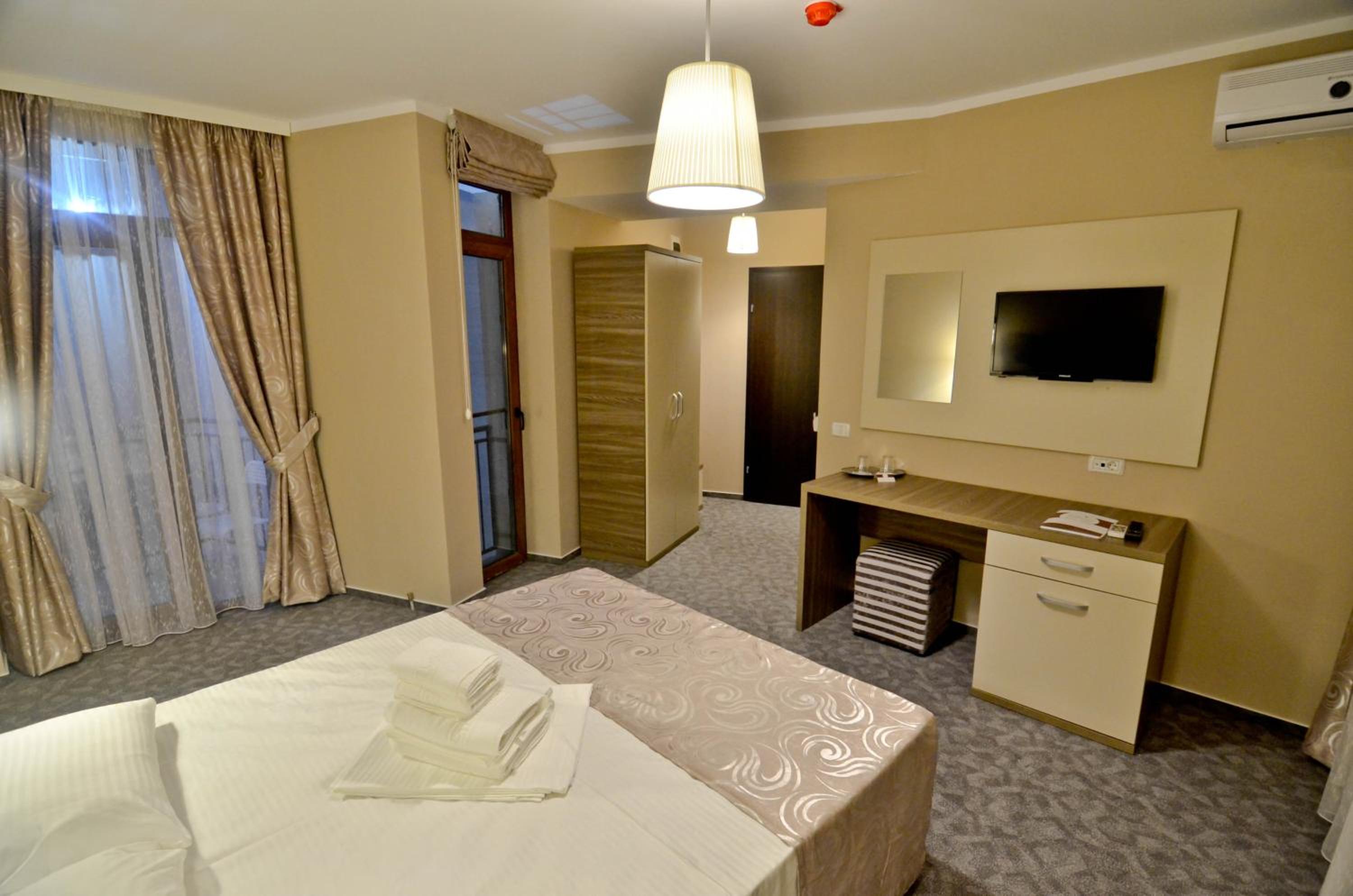 Double Room with Balcony photo 1