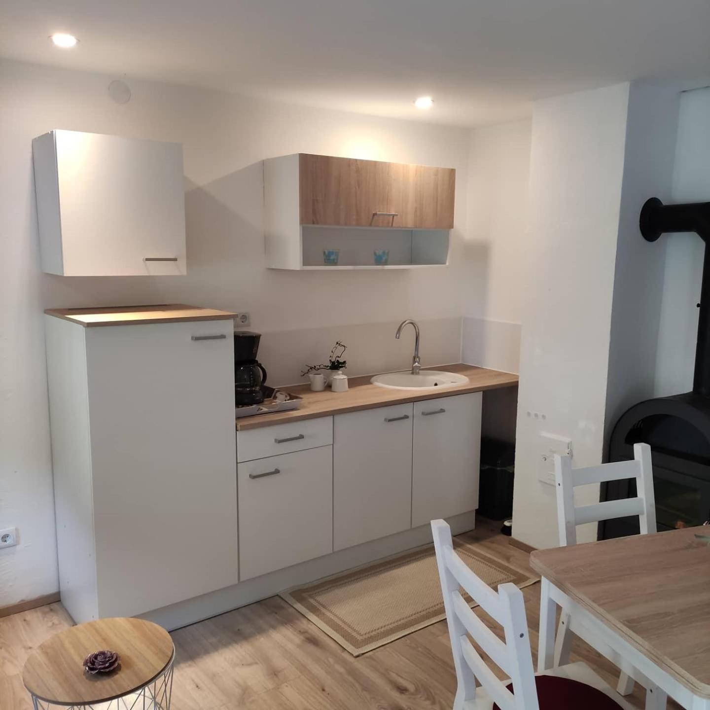 One-Bedroom Apartment - Photo 13
