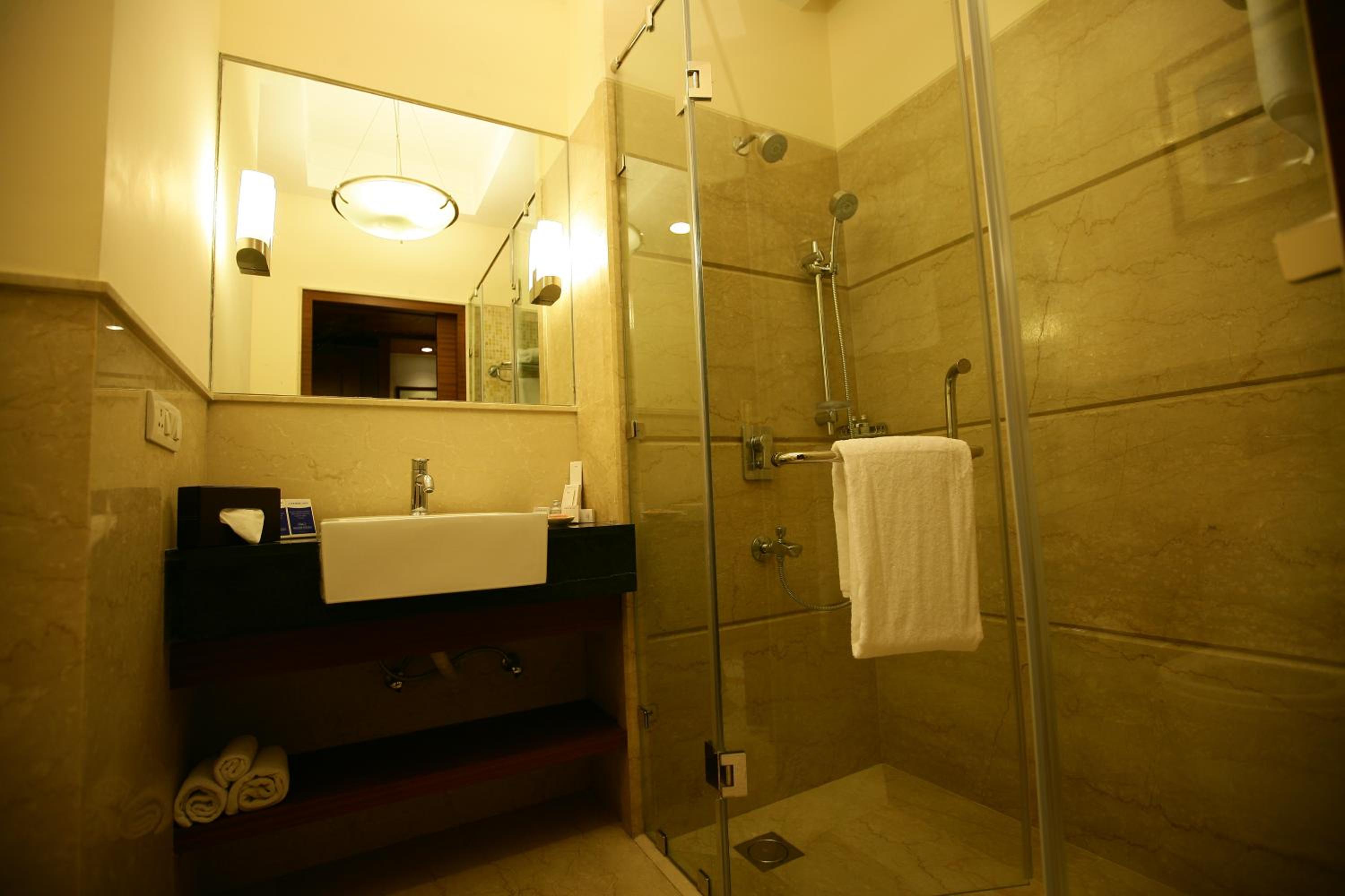 Executive Room - 1 Double Bed - Photo 2