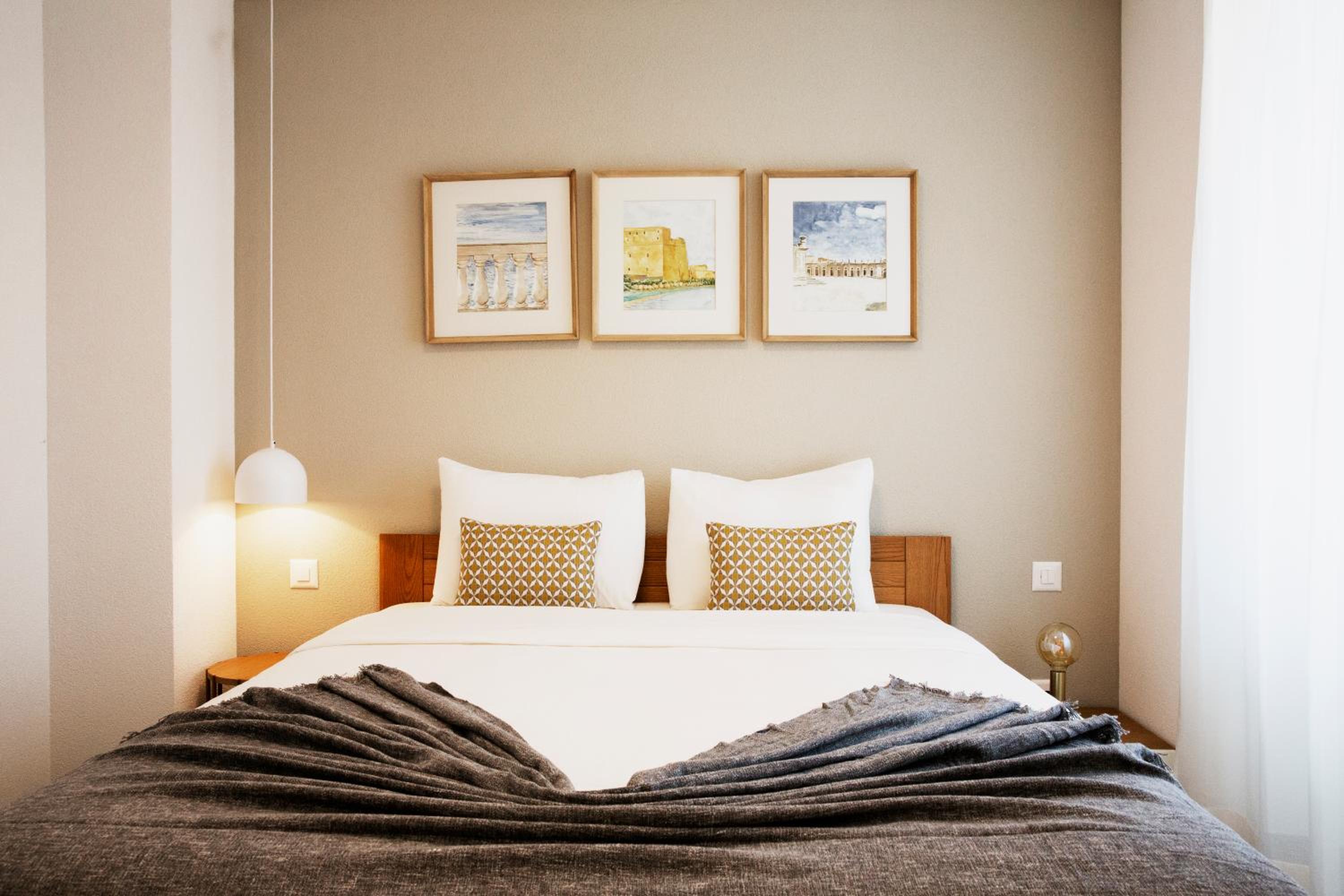 Deluxe Suite - Photo 1