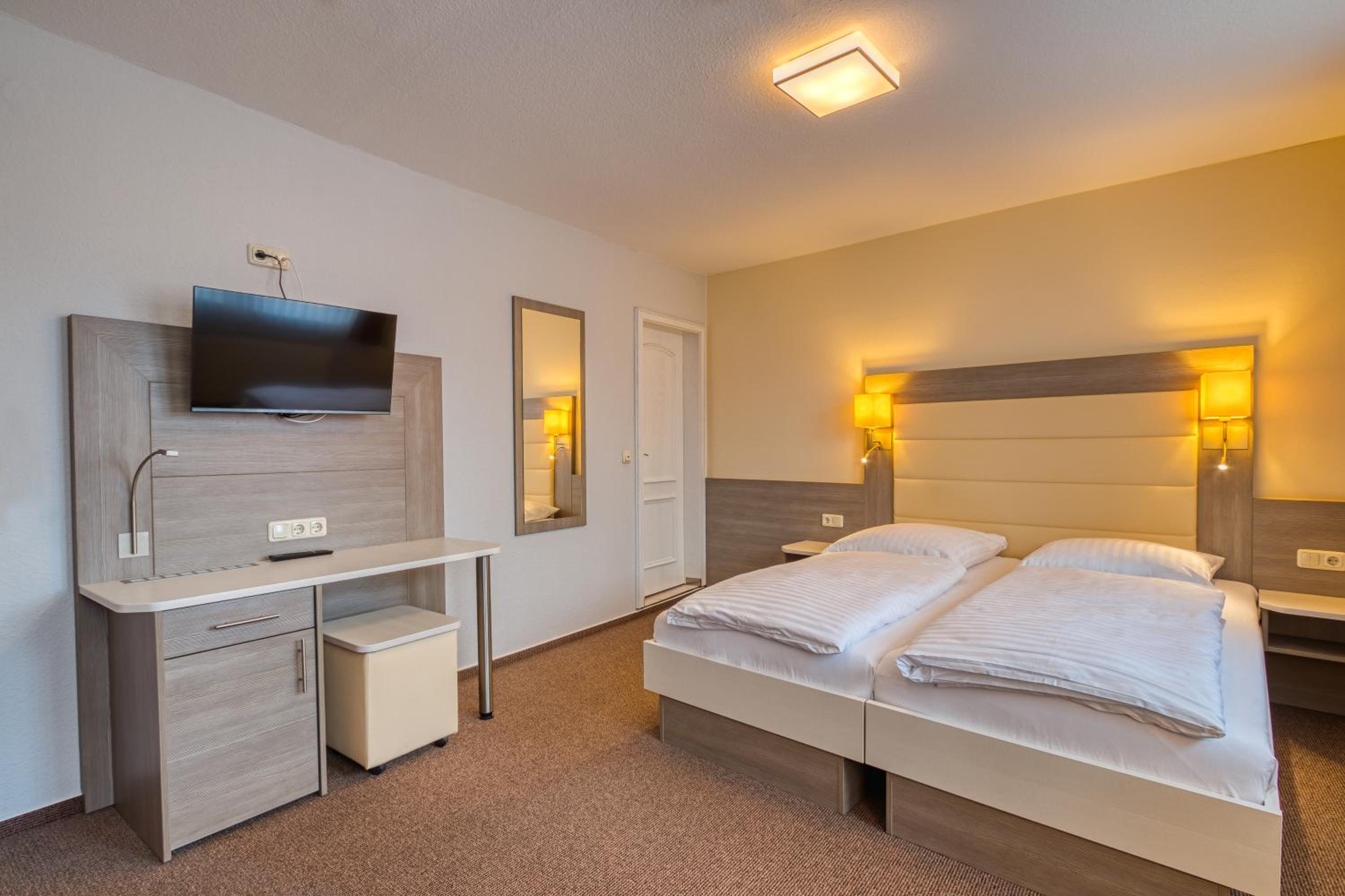 Double Room - Photo 2