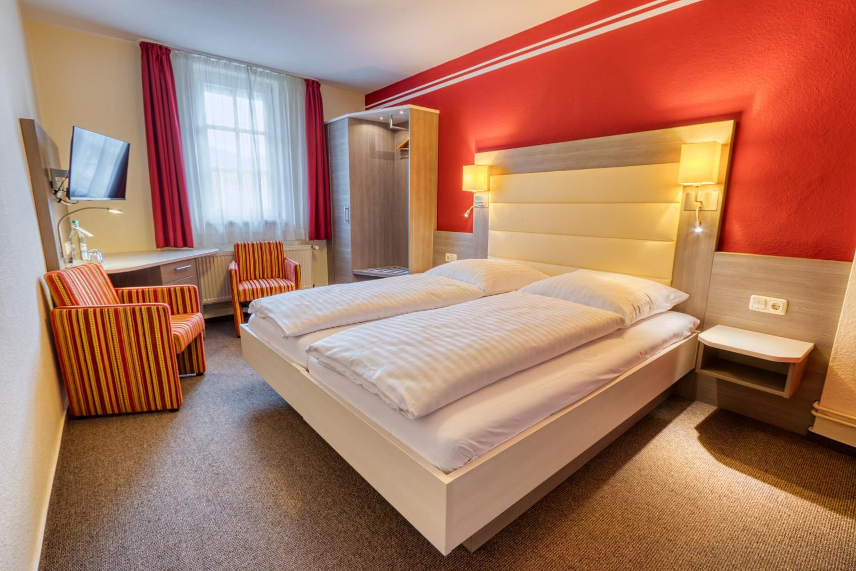 Double Room - Photo 5