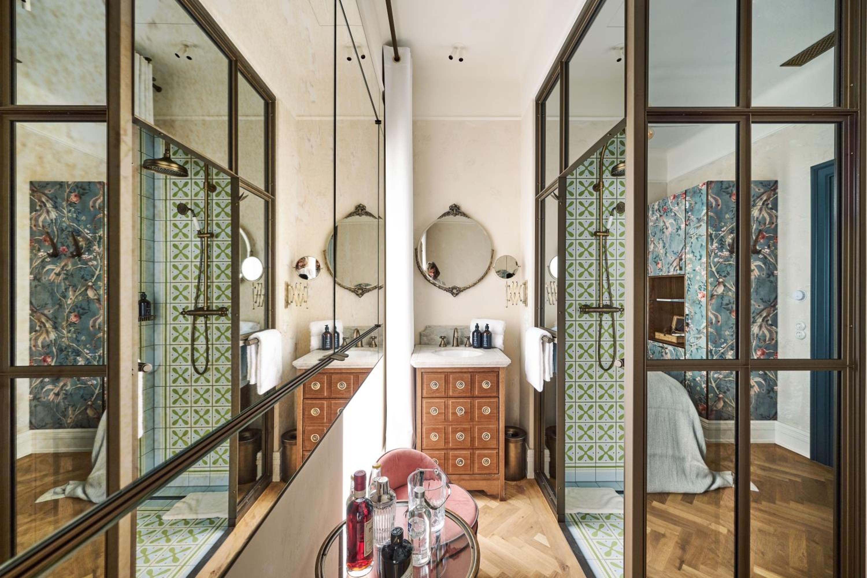 Petit Double Room photo 2