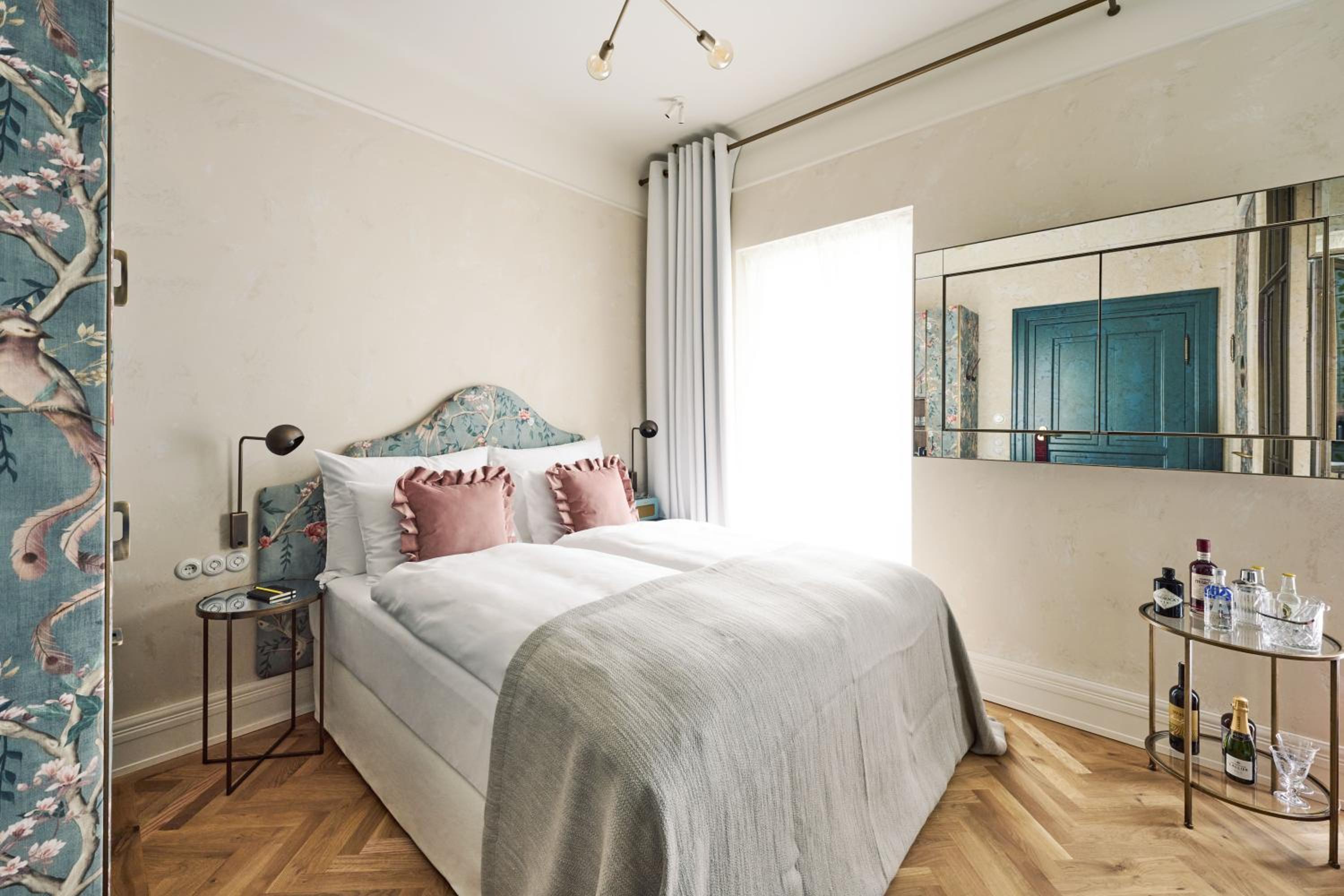 Petit Double Room photo 1