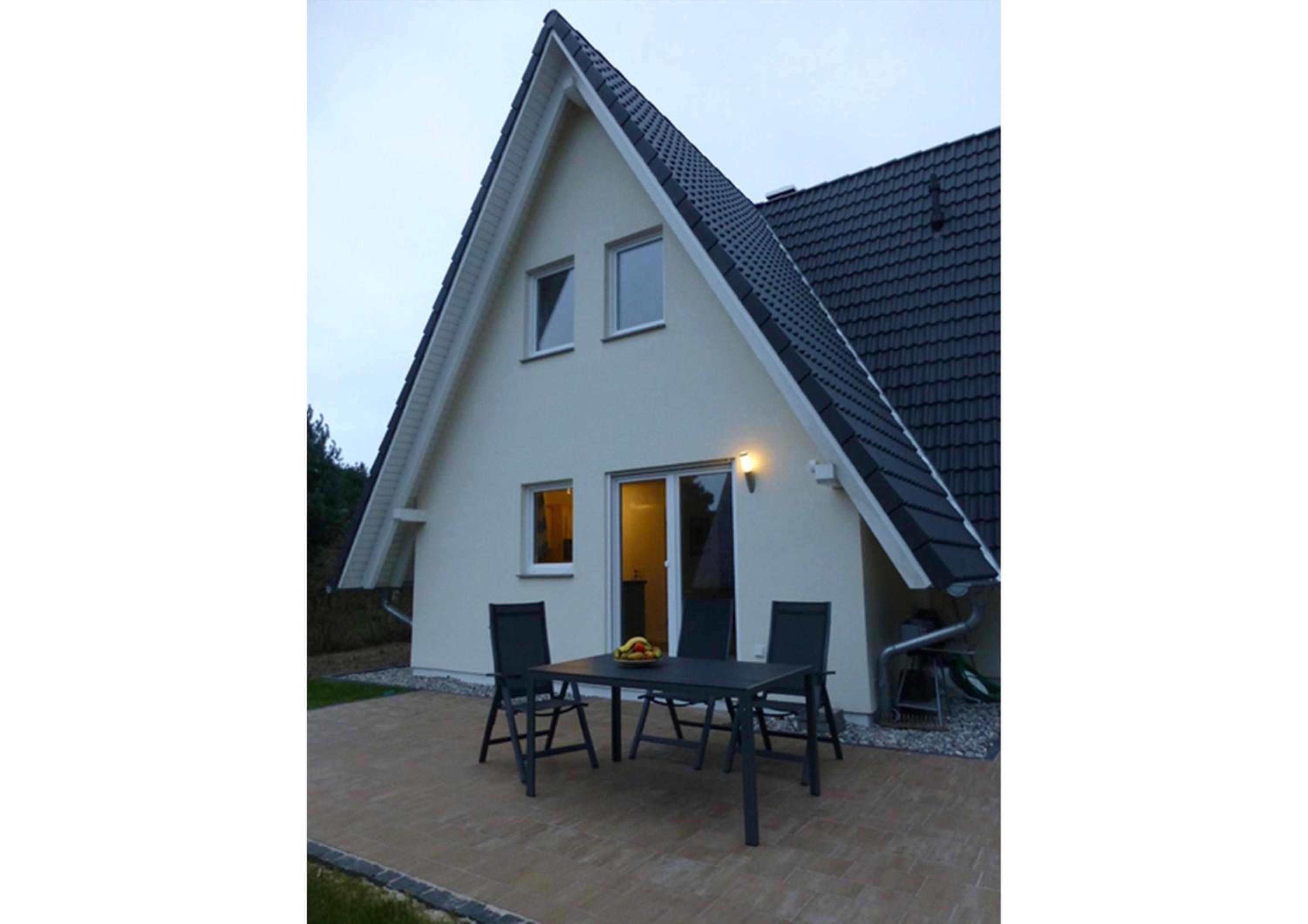 Two-Bedroom House photo 2