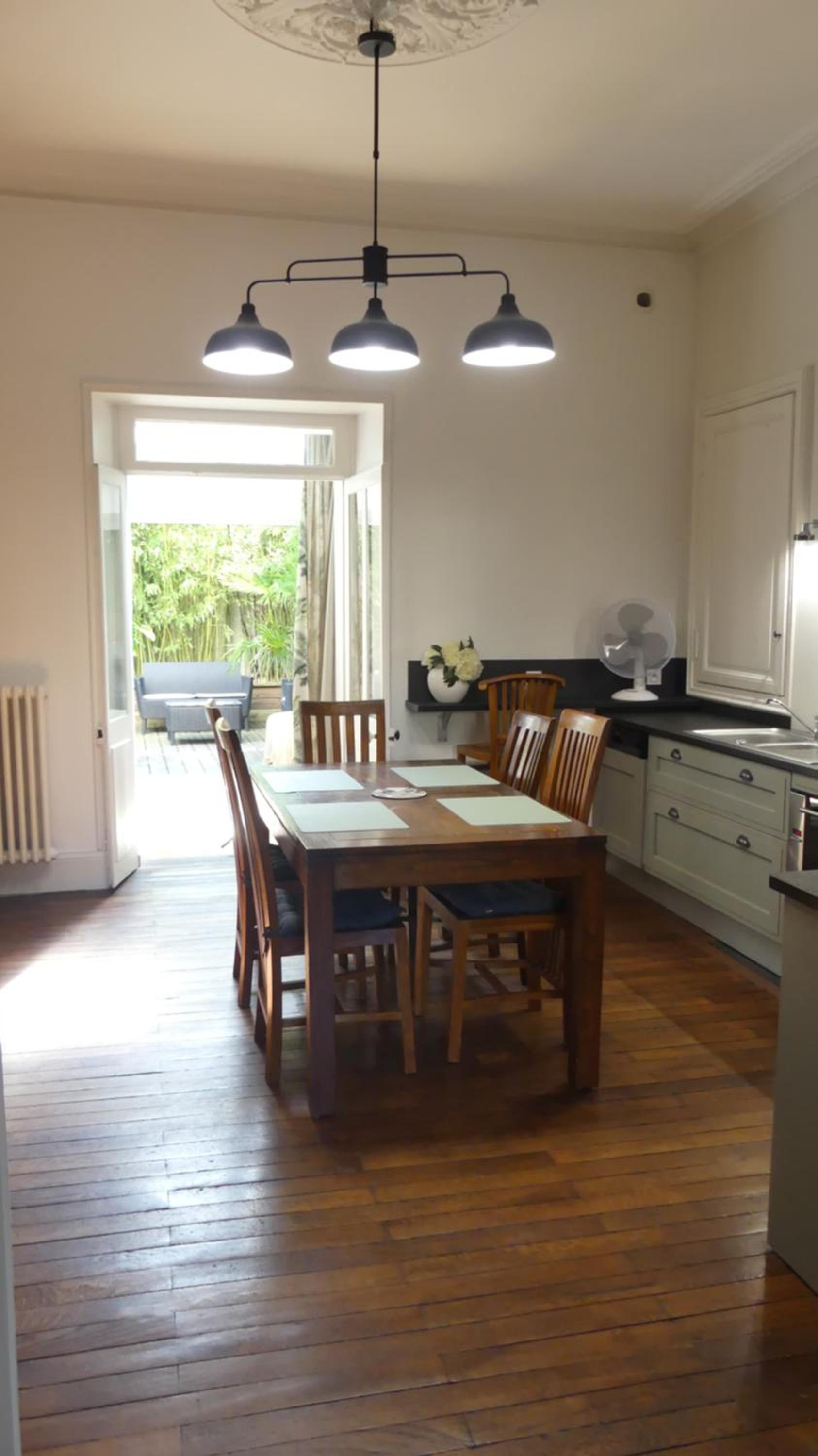 Apartment with Terrace photo 2