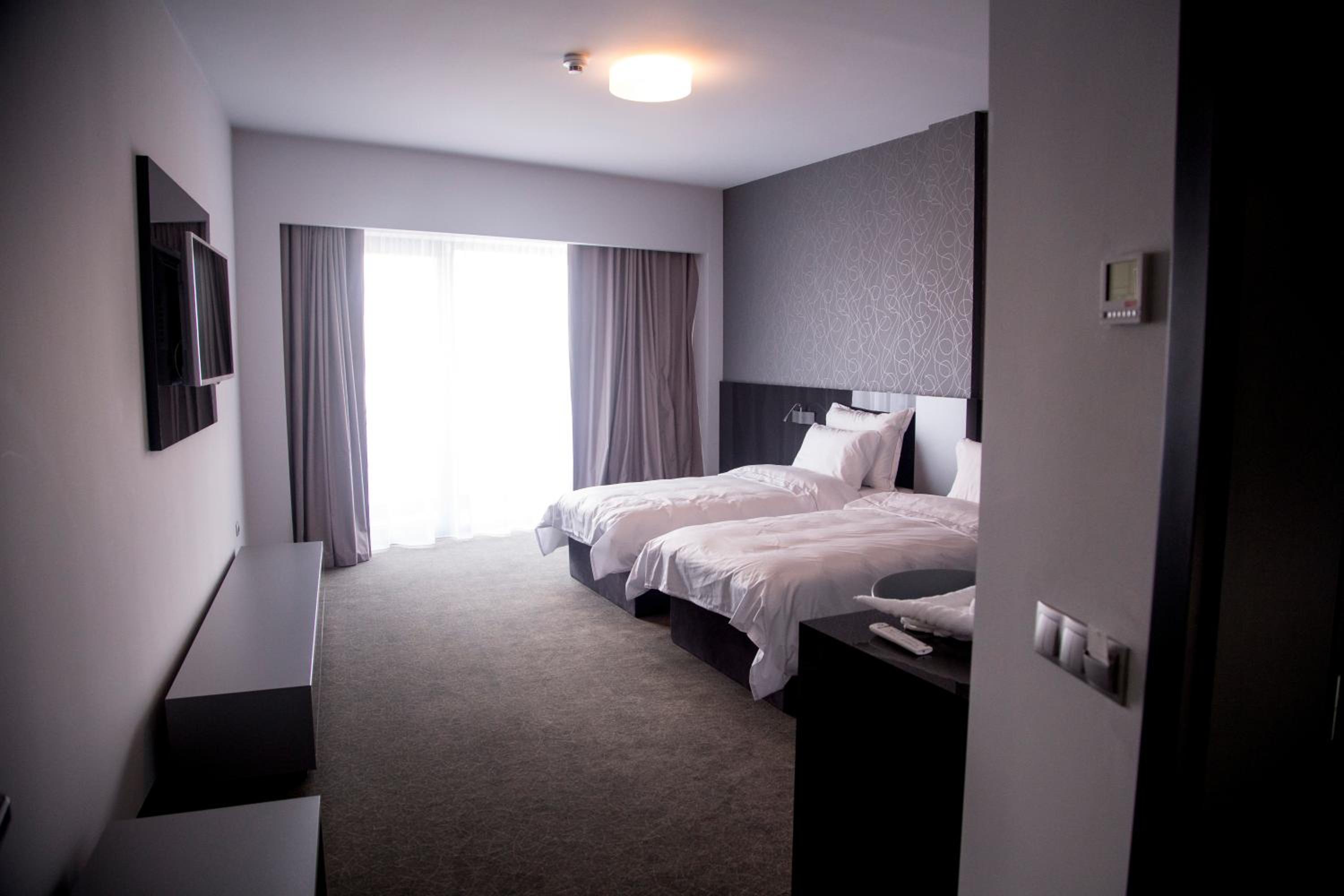 Superior Twin Room - Photo 6