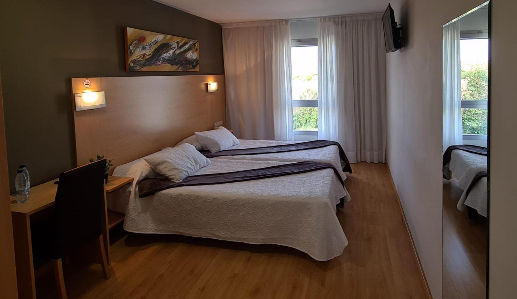 Double Or Twin Room photo 3