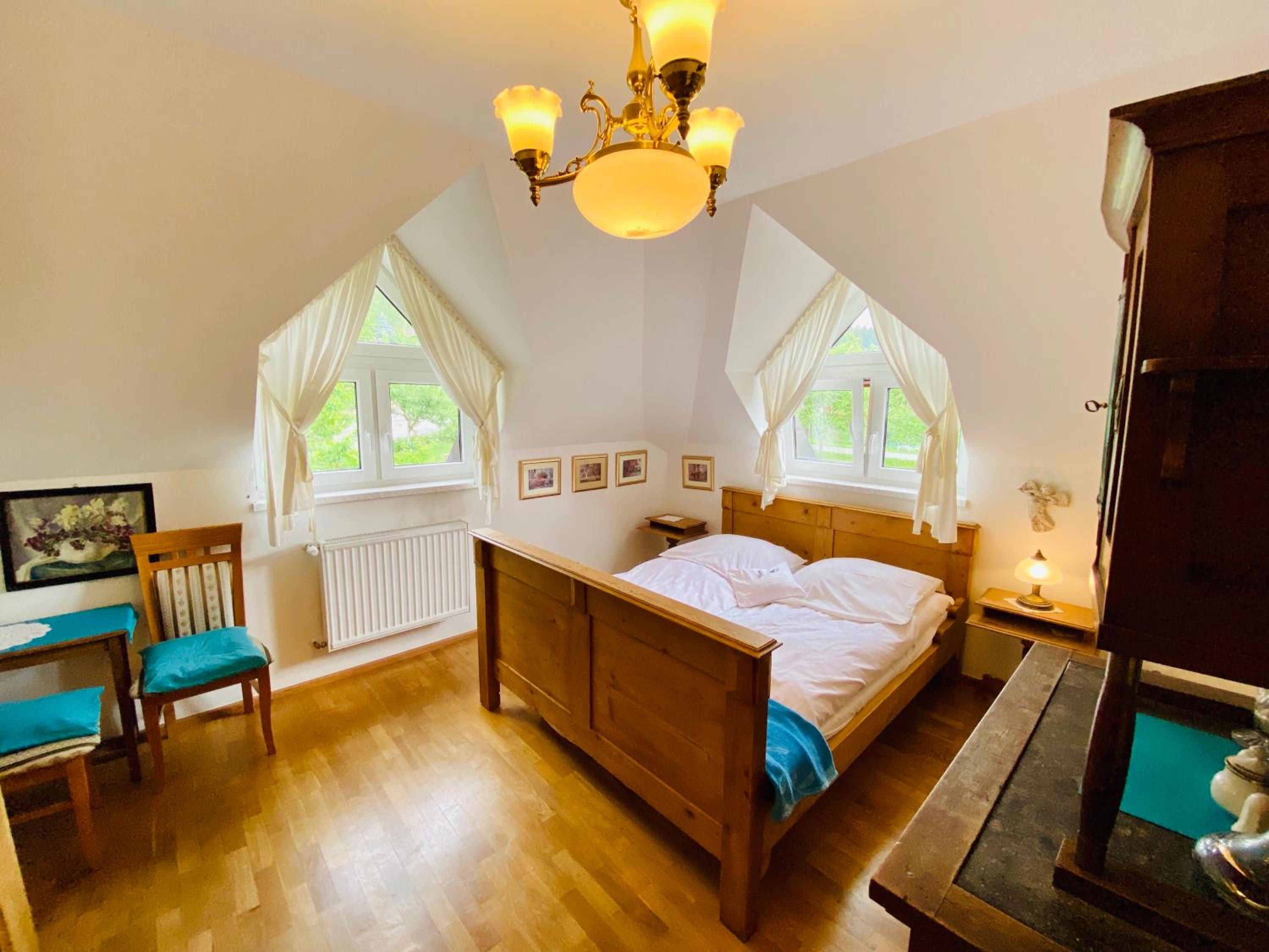 Small Double Room photo 1