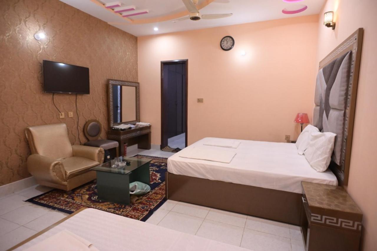 Deluxe Double Room photo 3