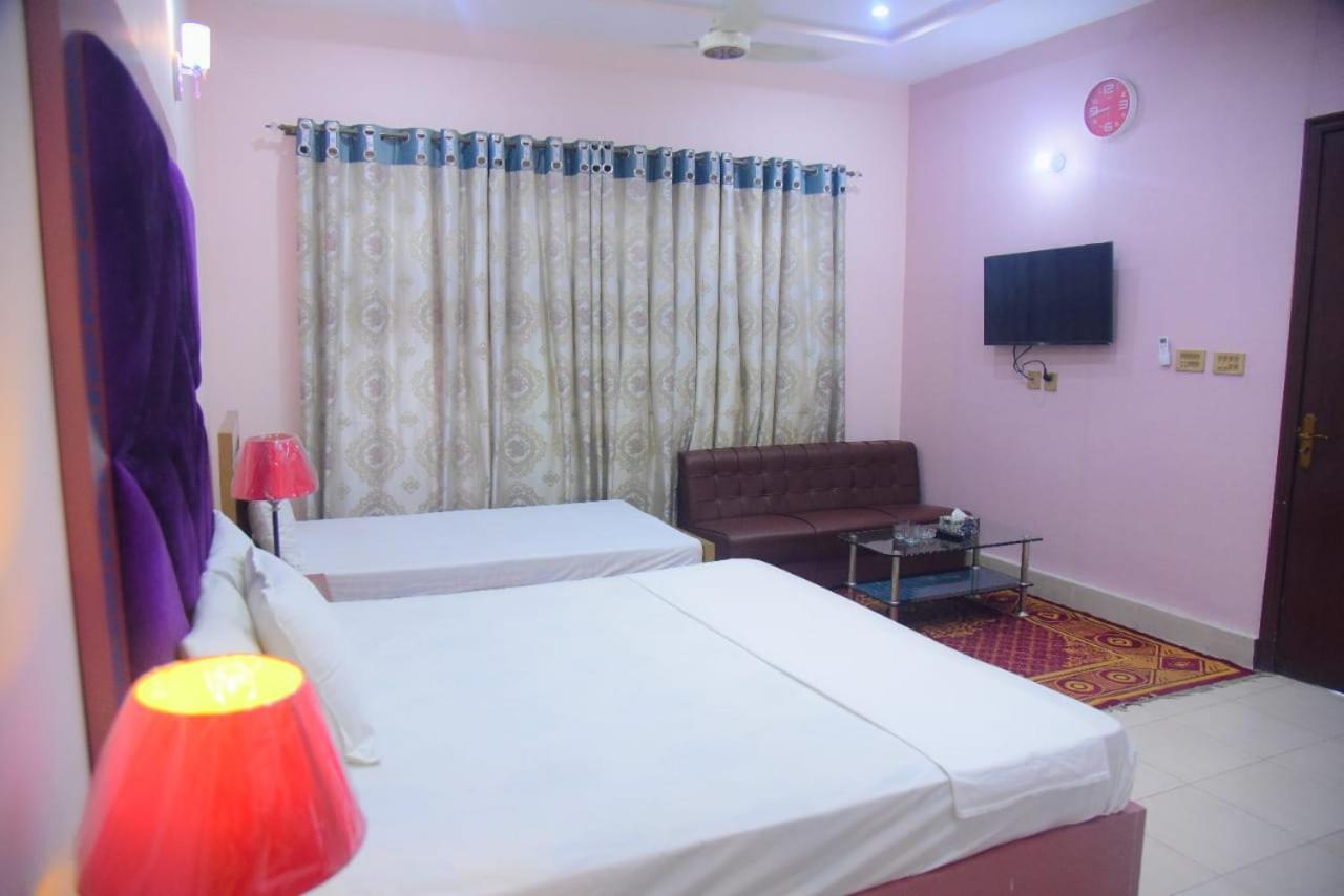 Luxury Triple Room photo 3